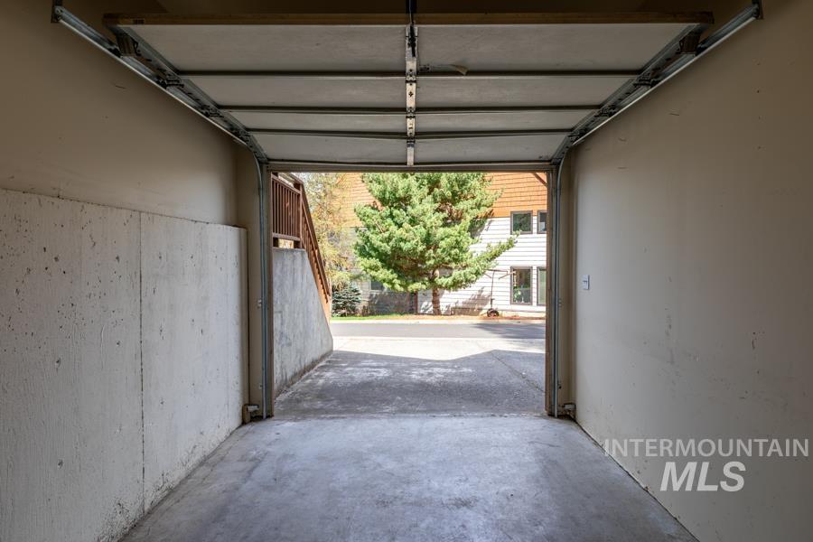 1415 Pine Cone Property Photo 28