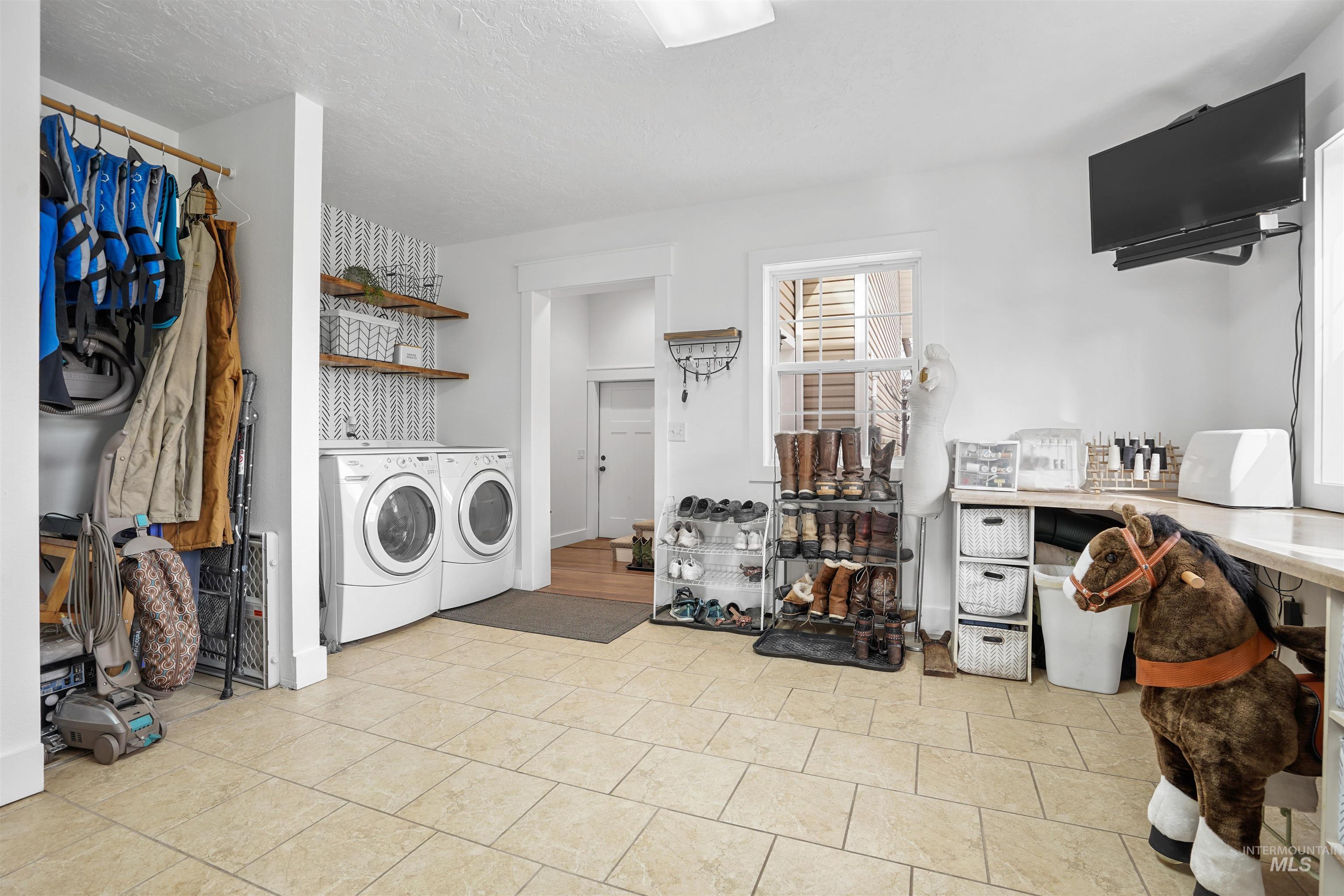653 E 200 S Property Photo 27