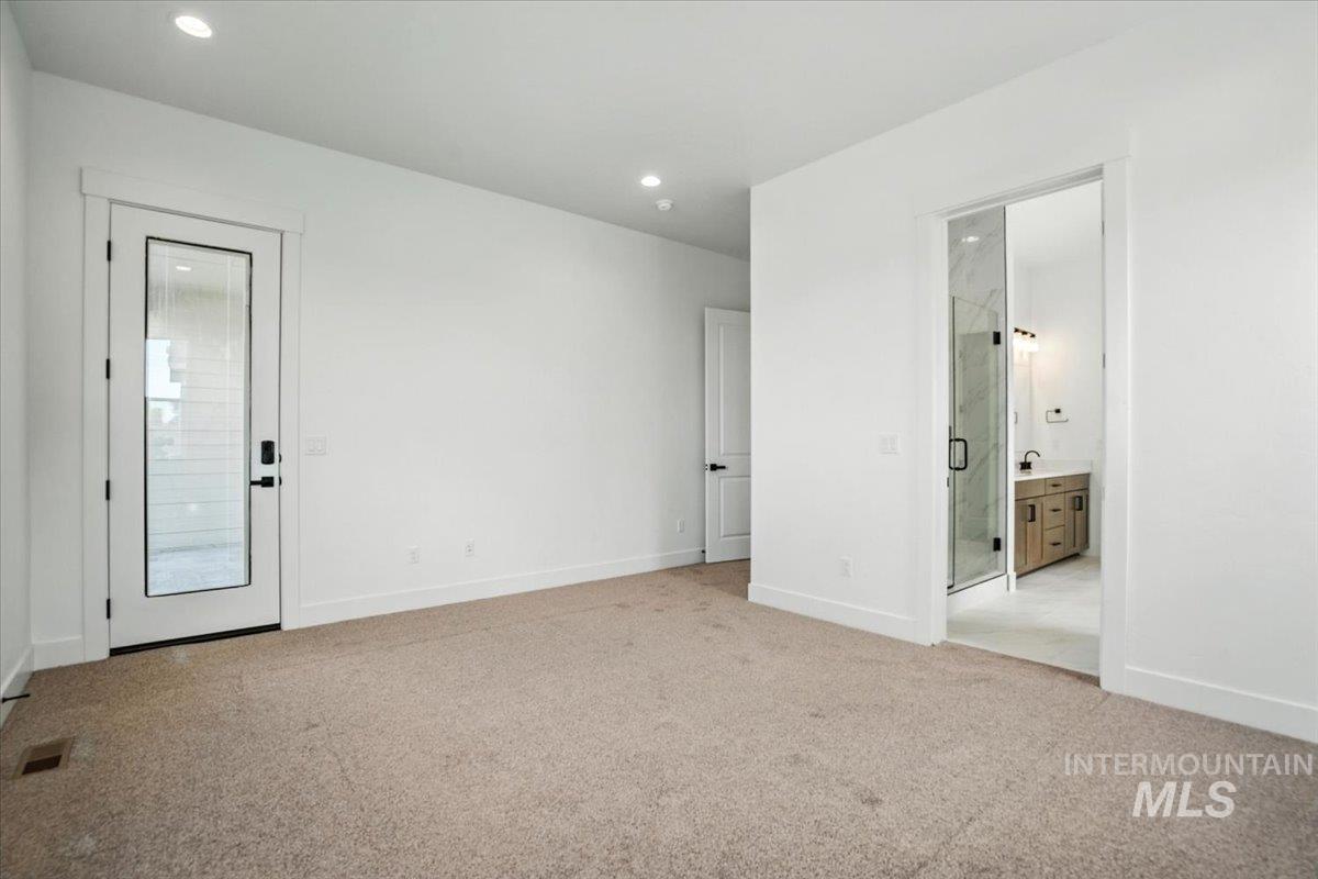 2221 N Mountain Vista Ave Property Photo 23