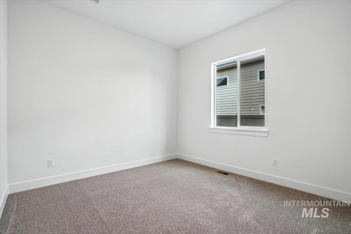 2221 N Mountain Vista Ave Property Photo 29