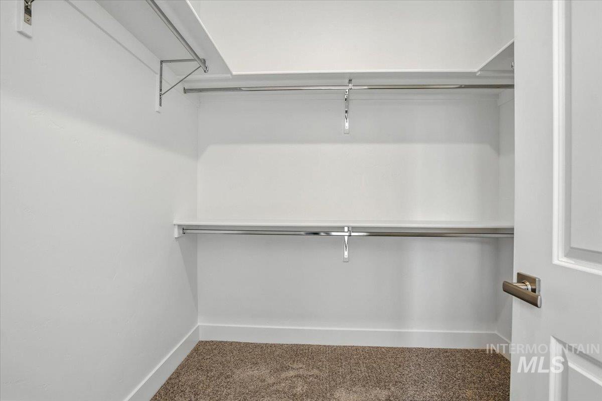 2195 N Mountain Vista Ave Property Photo 24