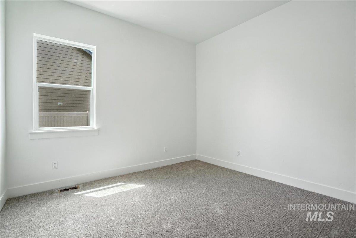 2195 N Mountain Vista Ave Property Photo 31