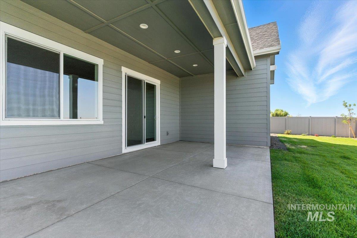 2195 N Mountain Vista Ave Property Photo 36