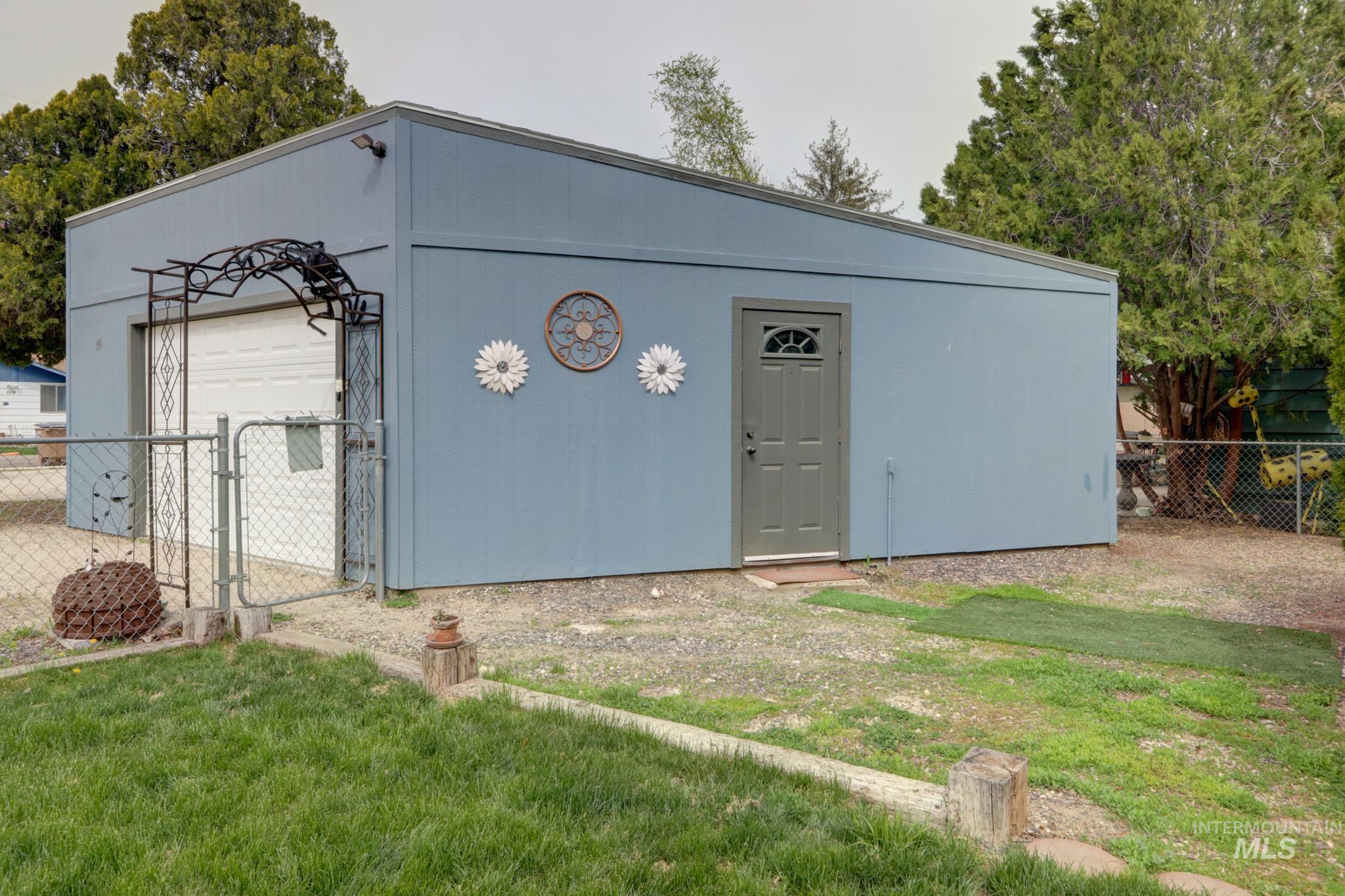 1116 Johnson Avenue Property Photo 2