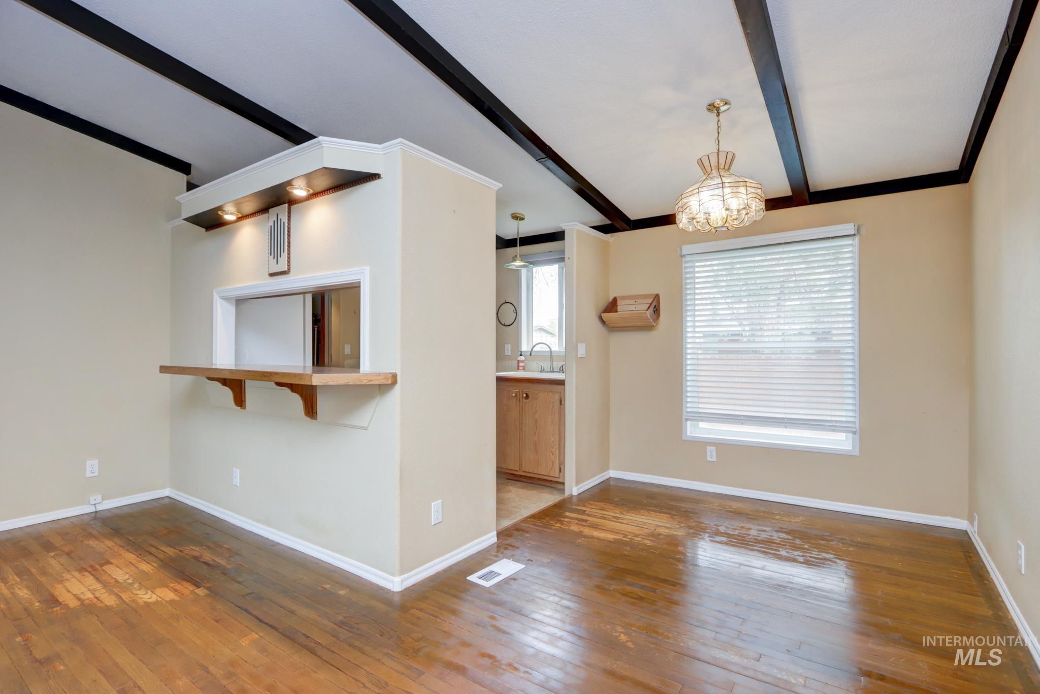 1116 Johnson Avenue Property Photo 7
