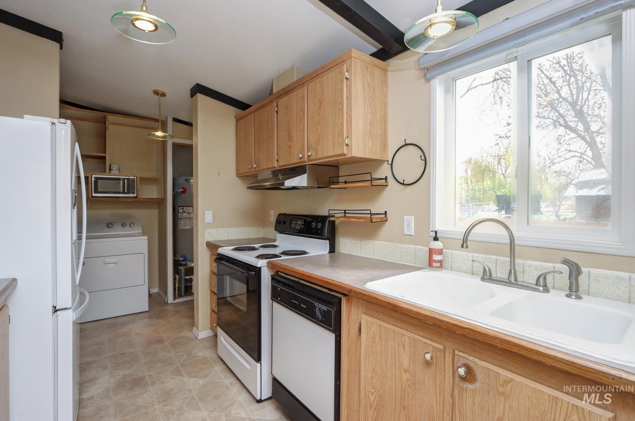 1116 Johnson Avenue Property Photo 15