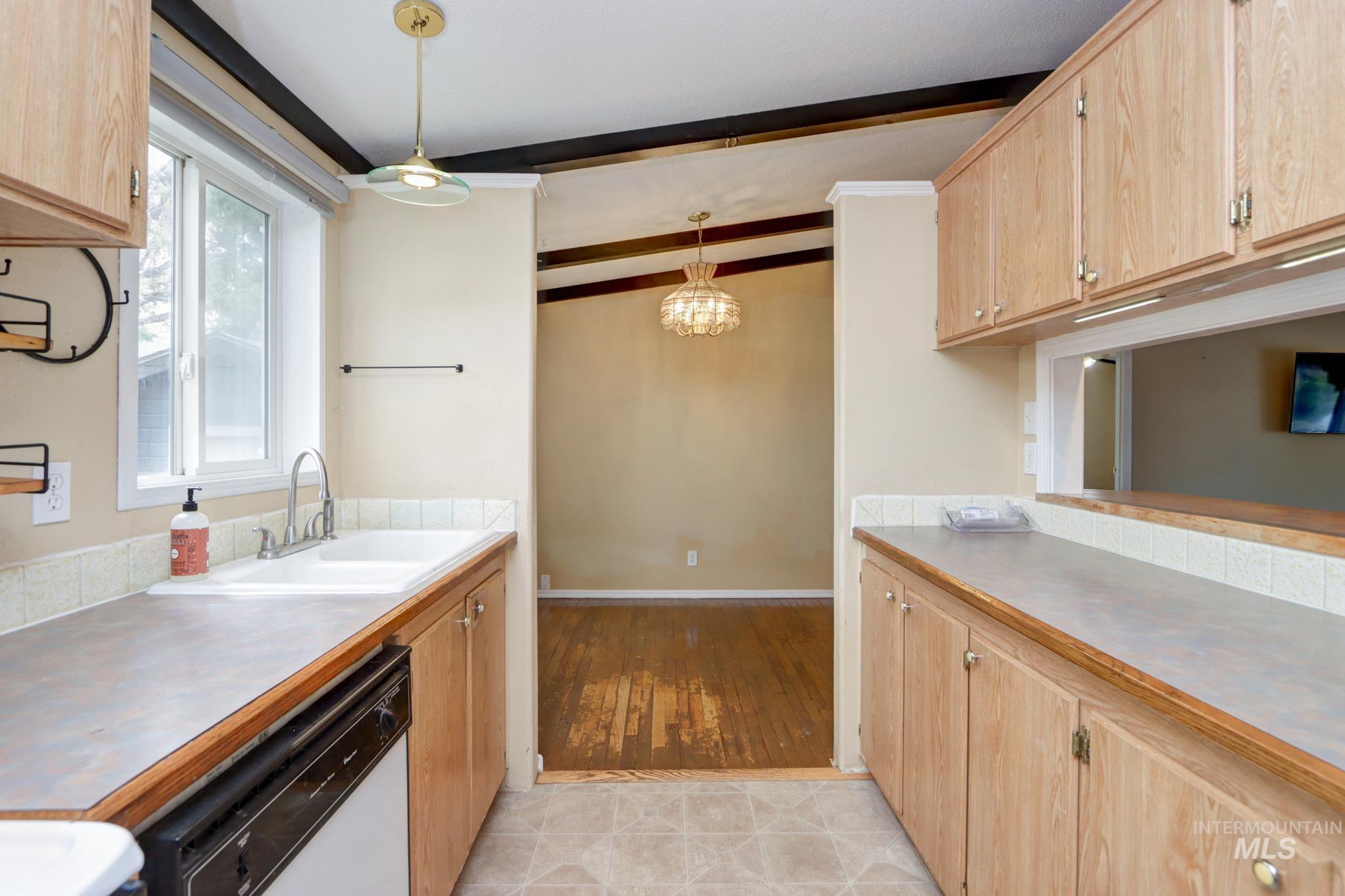 1116 Johnson Avenue Property Photo 17