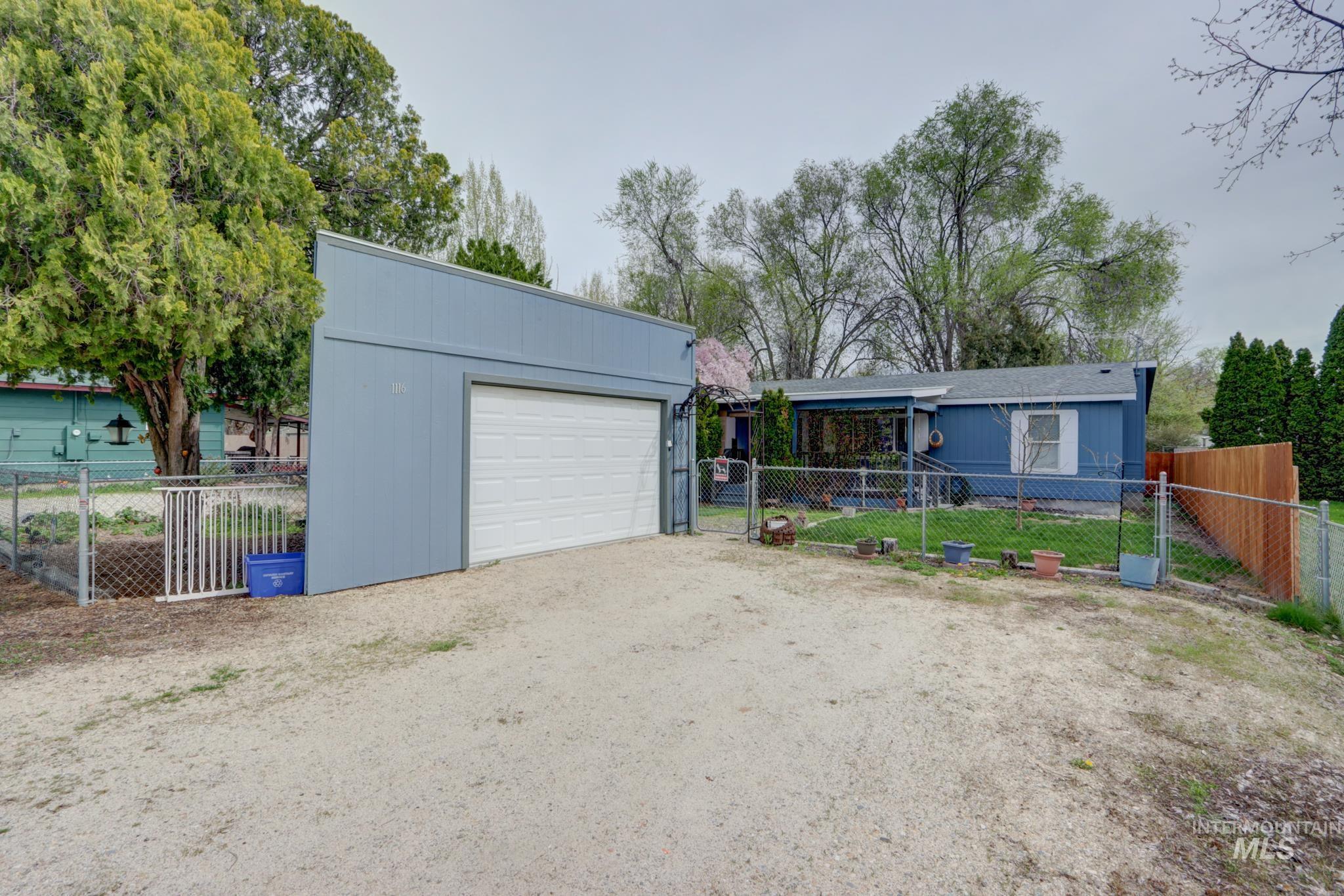 1116 Johnson Avenue Property Photo 39