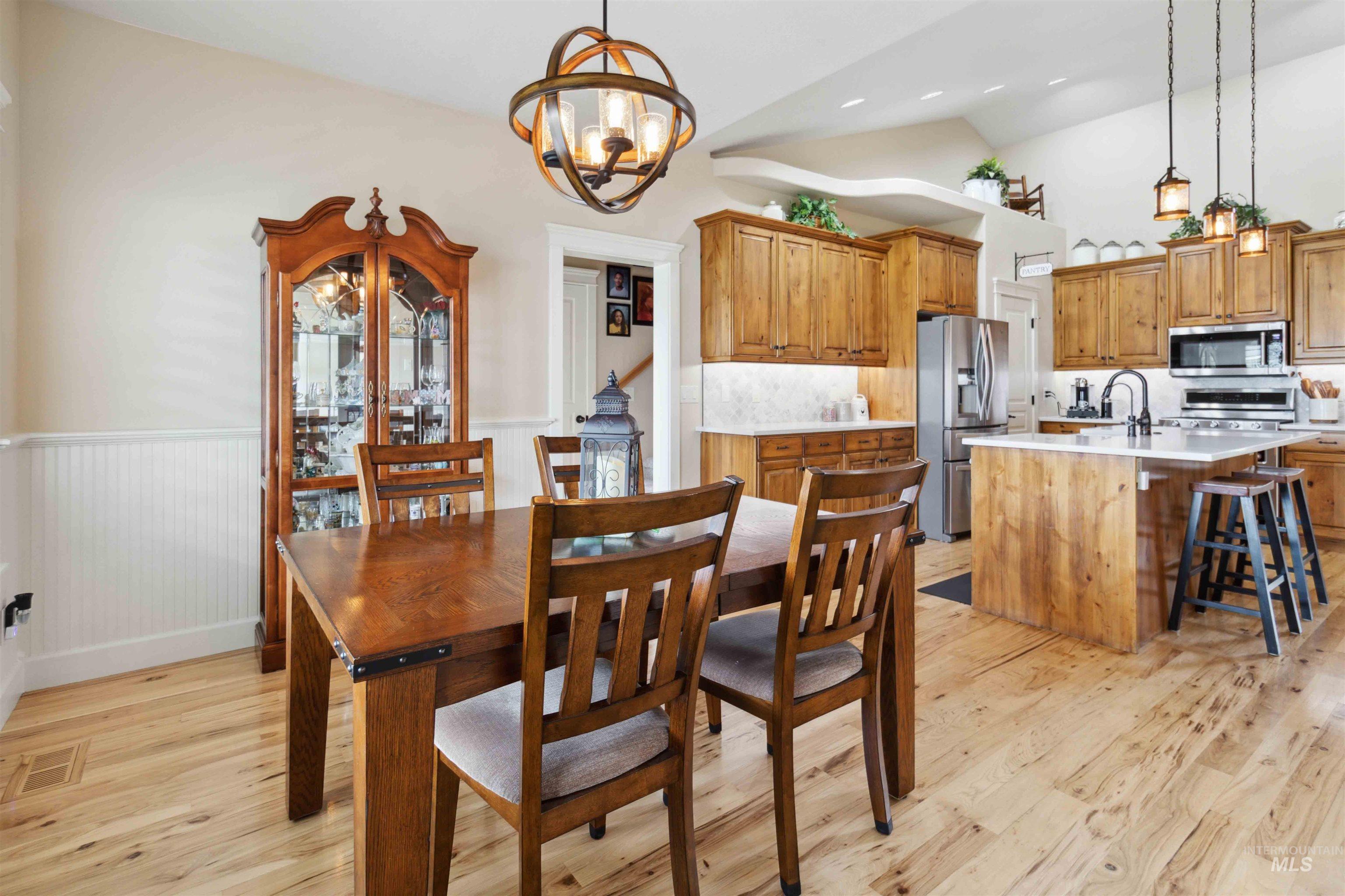 15702 Venus Ct Property Photo 17
