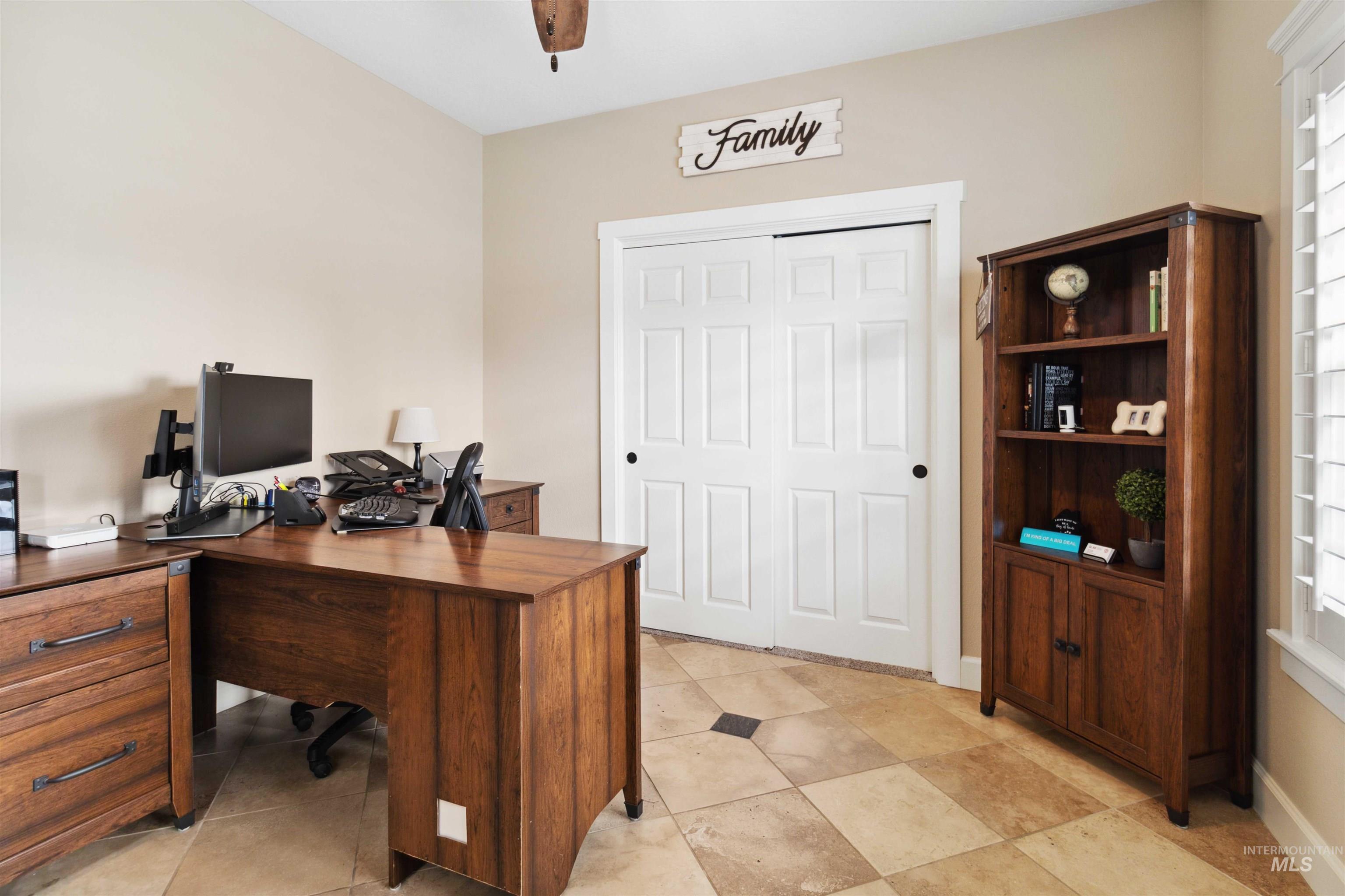 15702 Venus Ct Property Photo 19