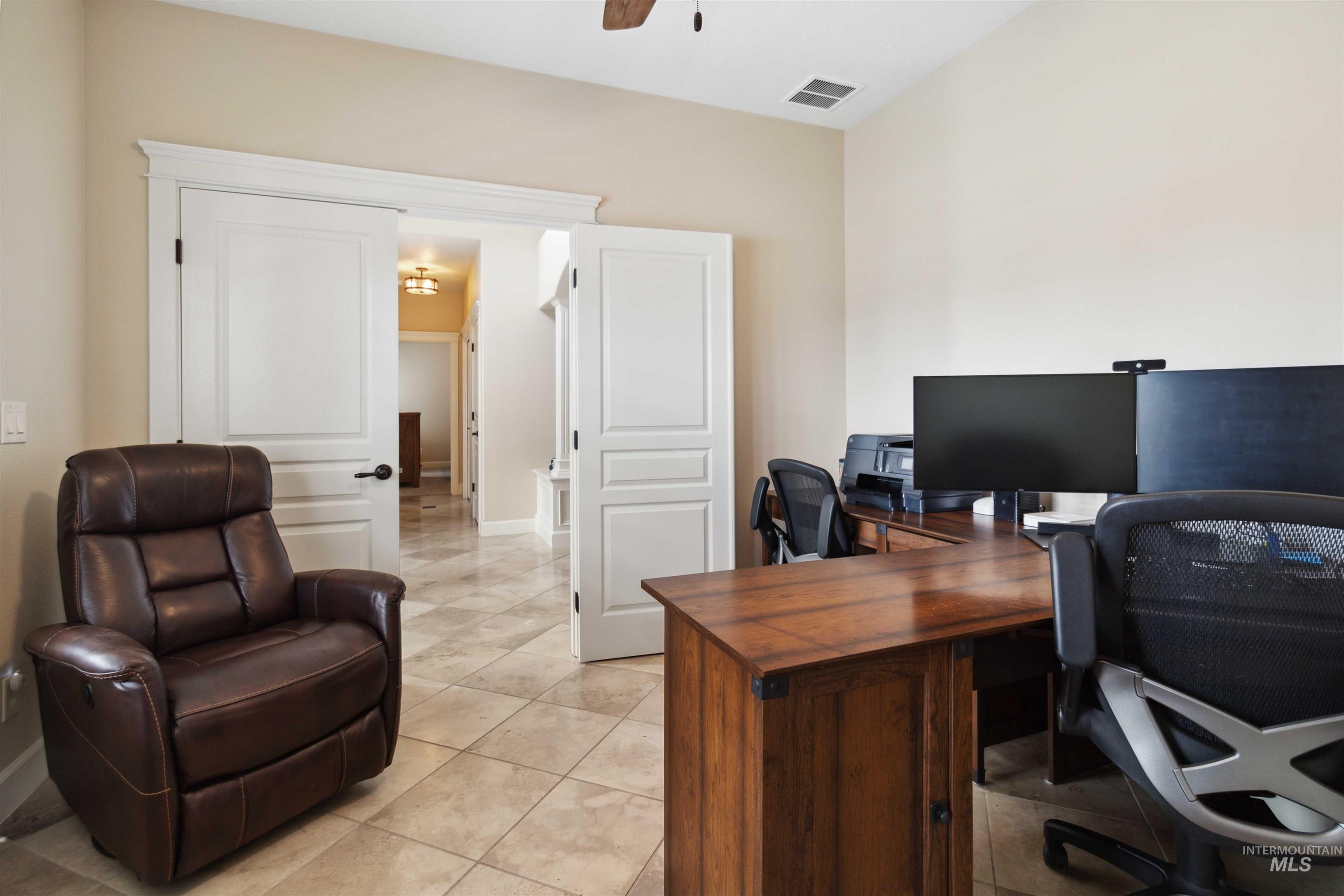 15702 Venus Ct Property Photo 20