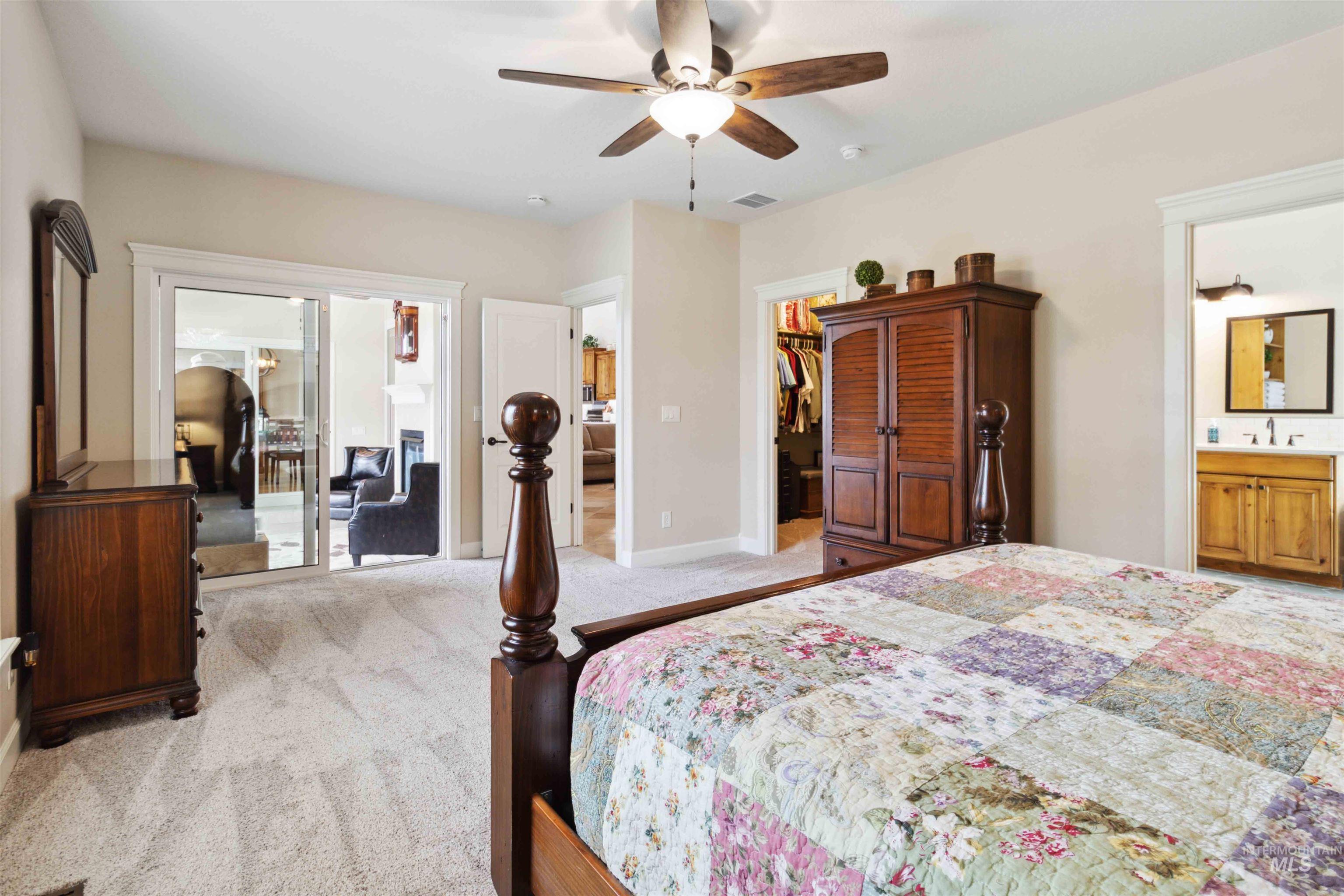 15702 Venus Ct Property Photo 25