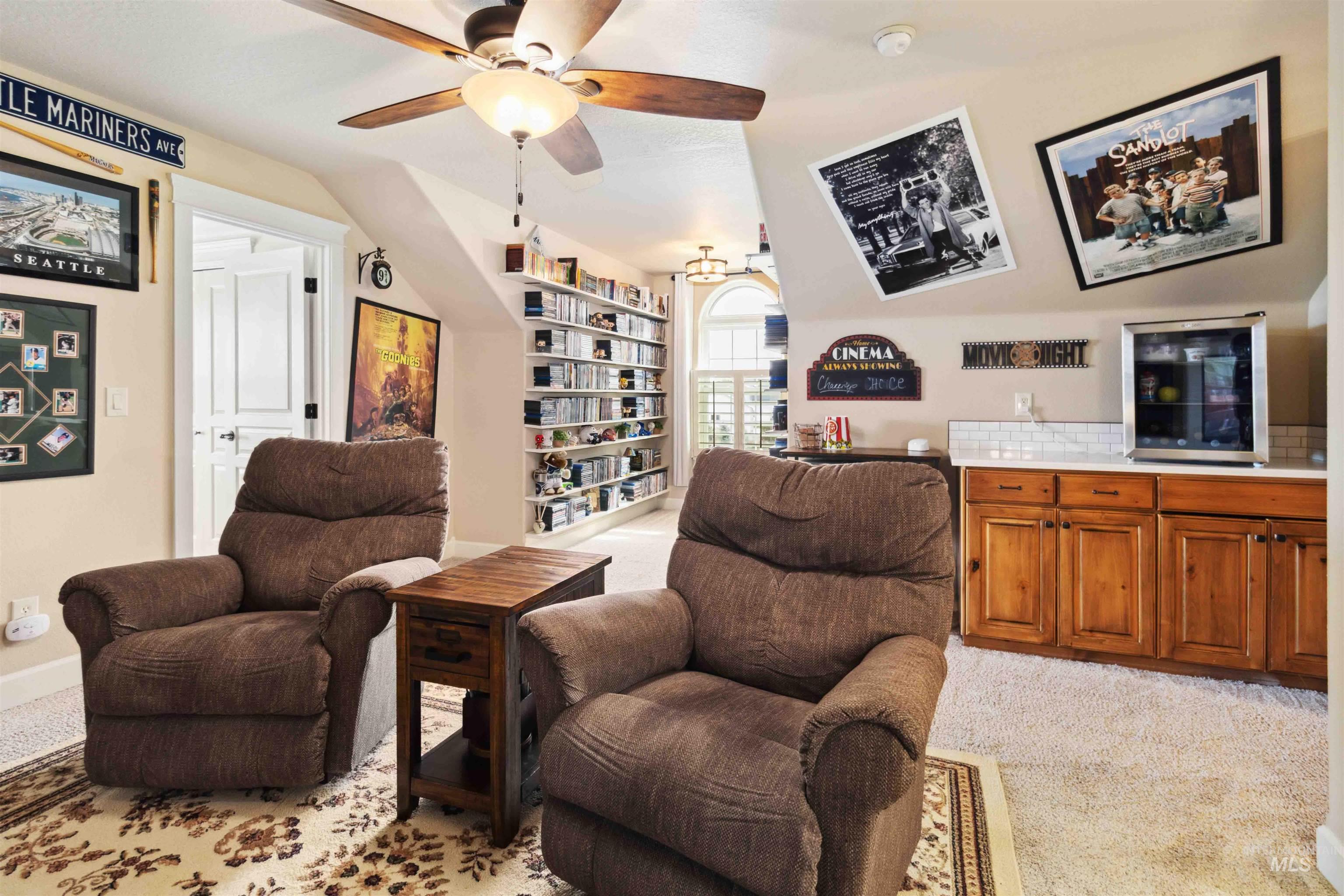 15702 Venus Ct Property Photo 38