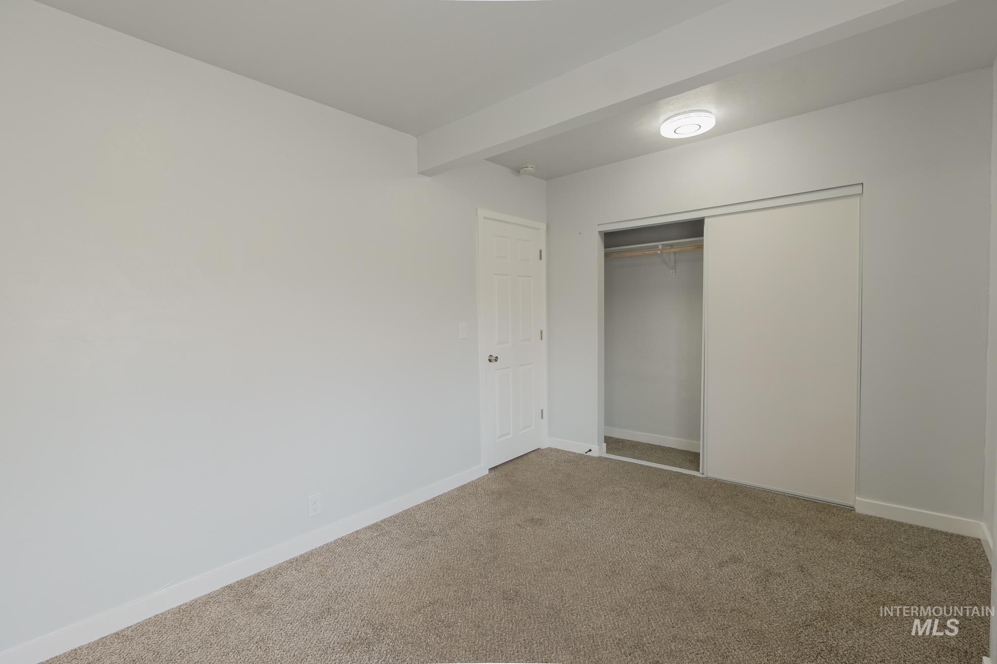293 E Ave B Property Photo 14