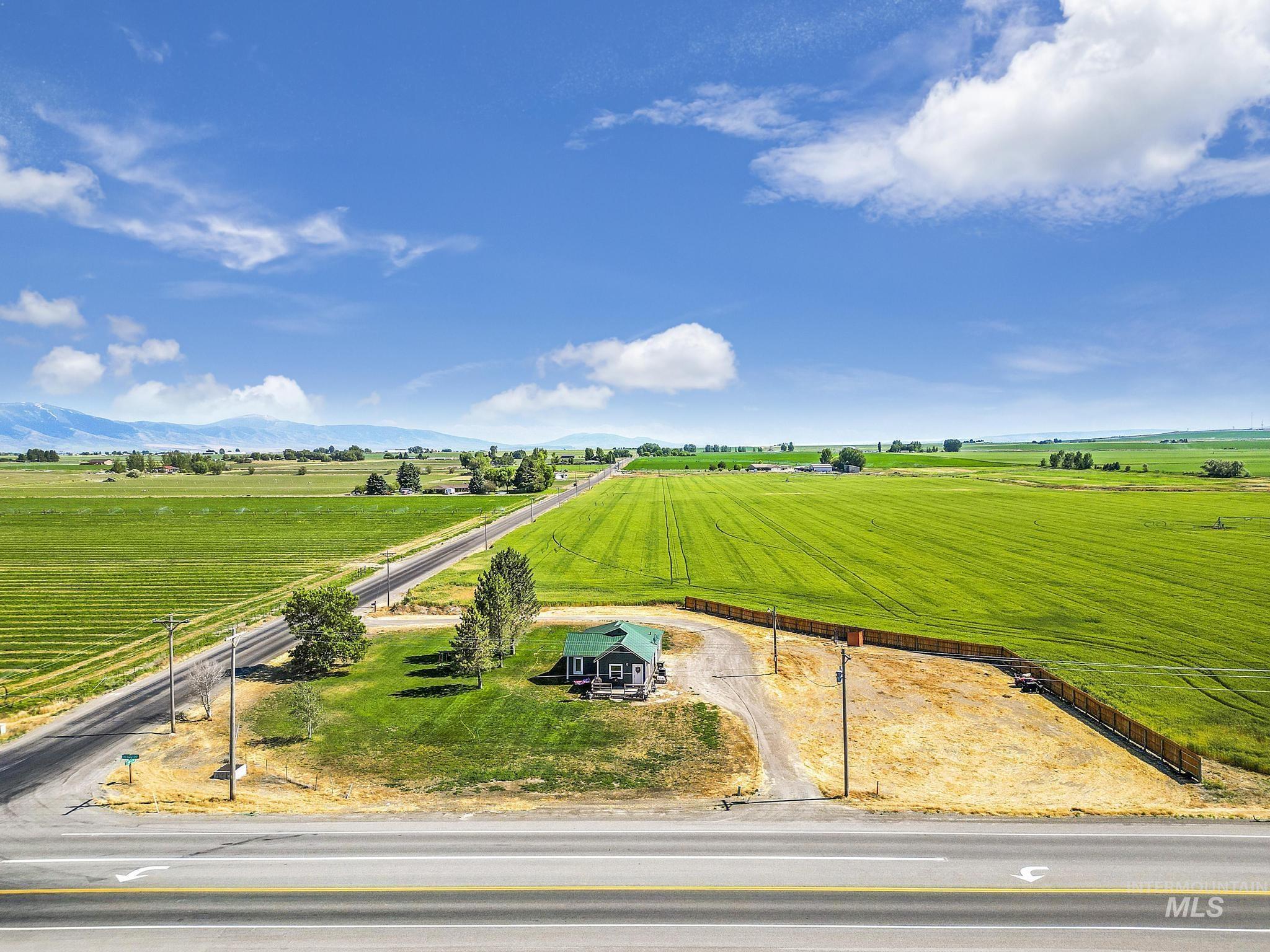 403 W Highway 30 Property Photo 31