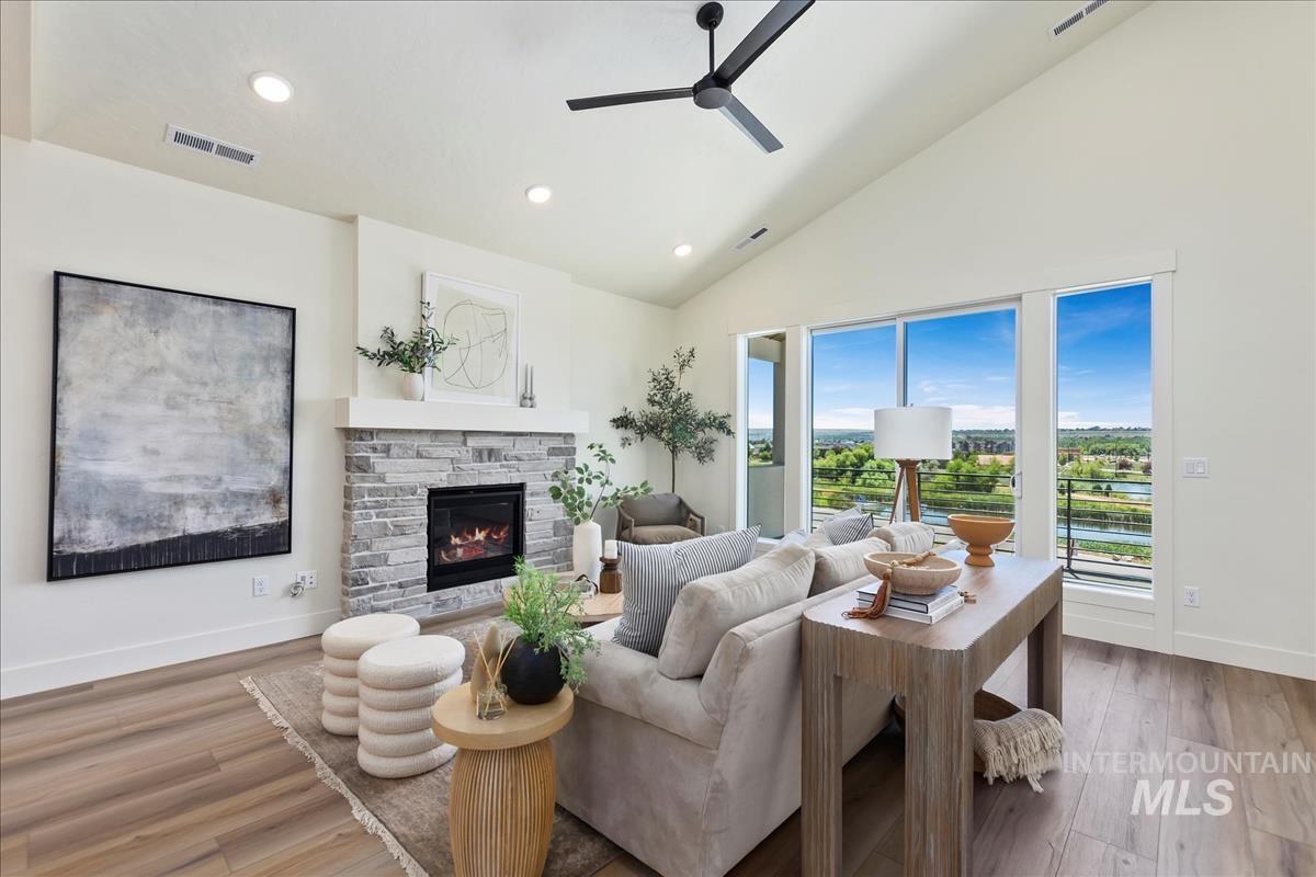 2521 S Via Privada Ln Property Photo 2