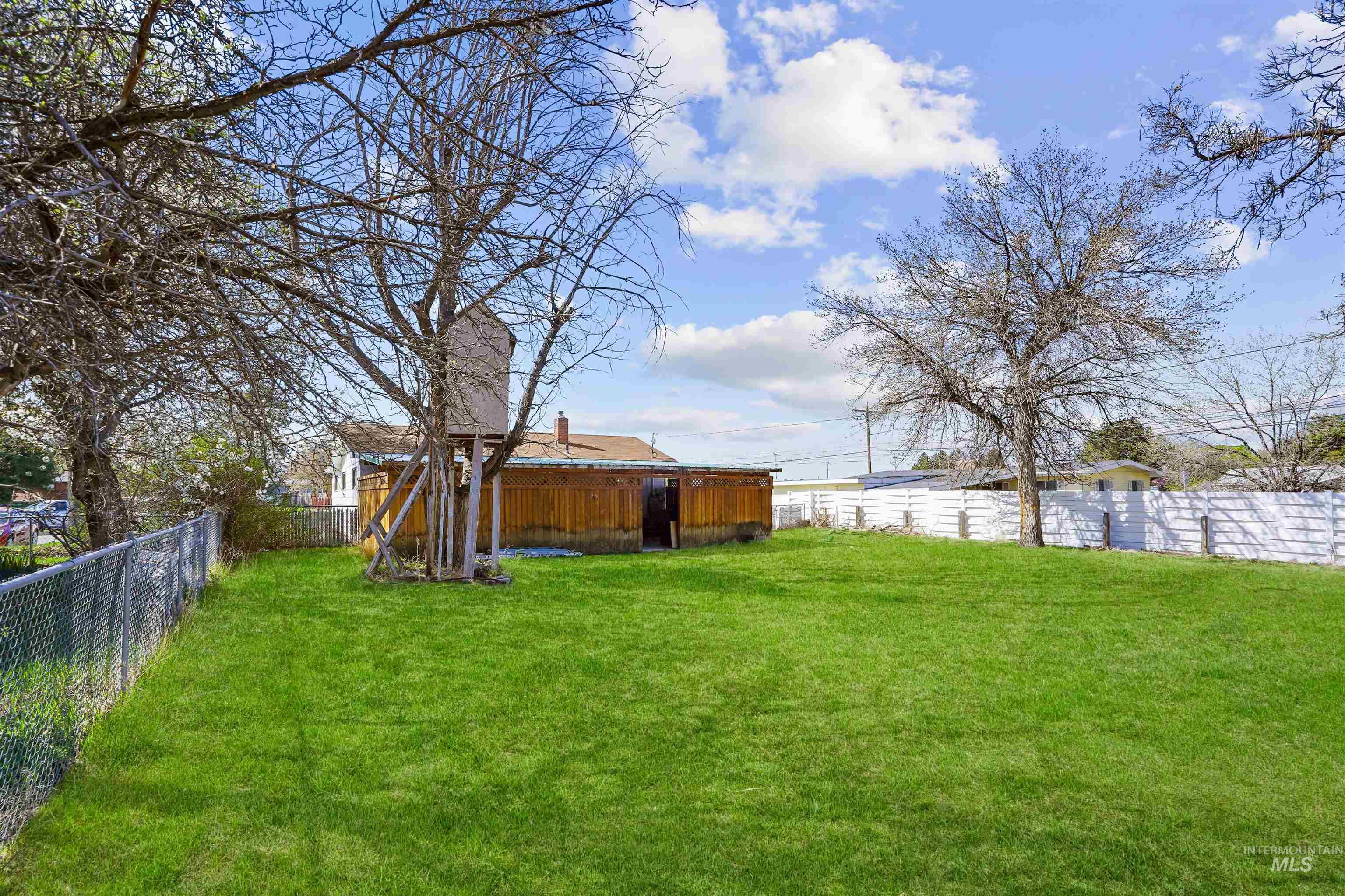 1817 Granada Drive Property Photo 12