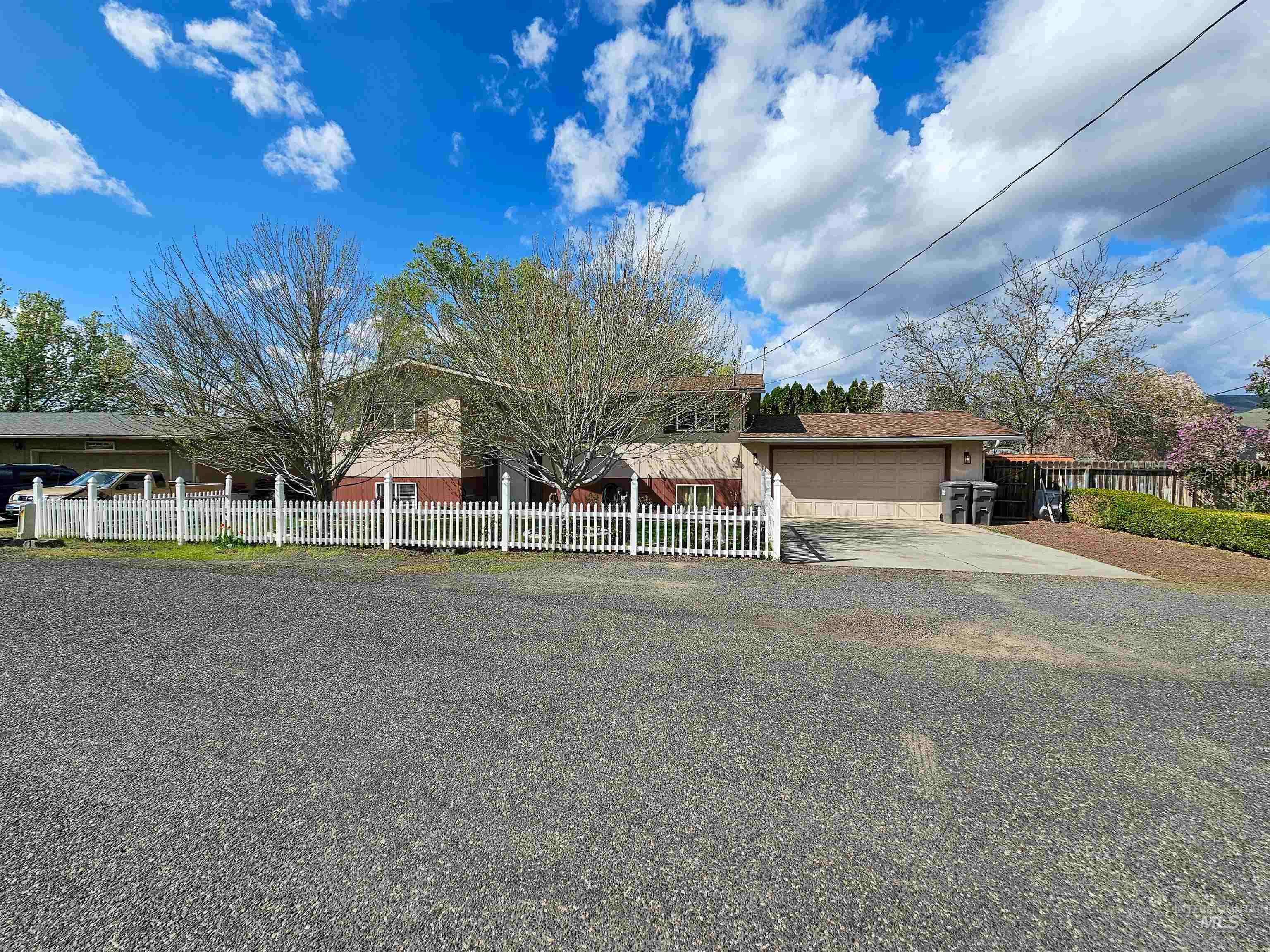 2390 Rolling Hills Drive Property Photo 39