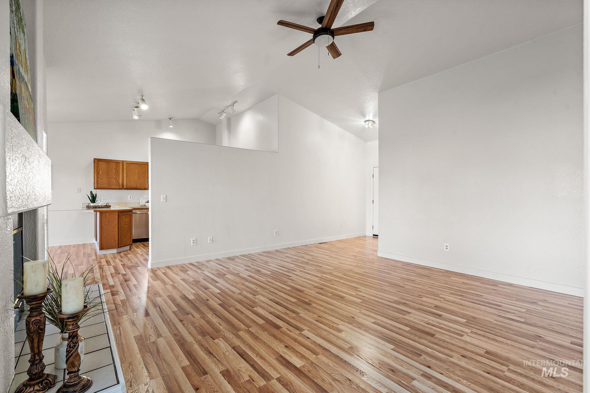 81 N Mirage St Property Photo 10