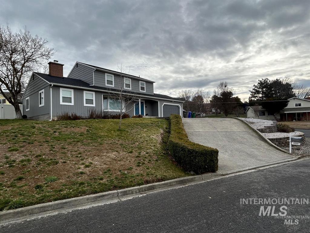 3333 Meadowlark Drive Property Photo 2