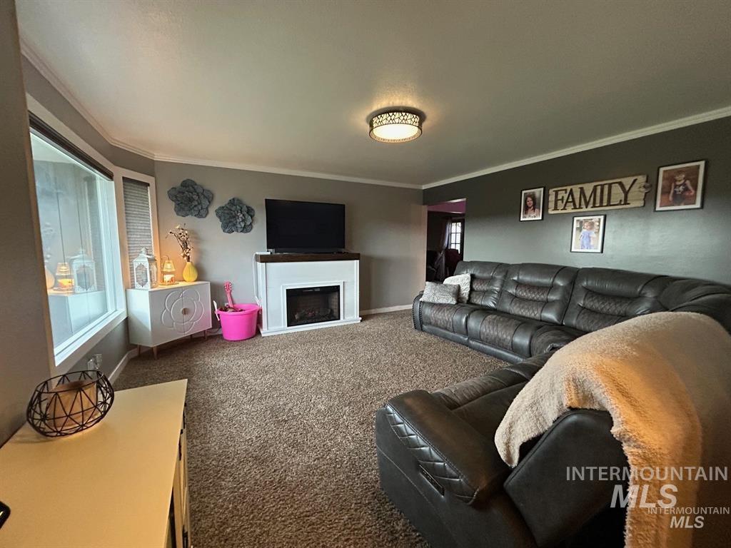 3333 Meadowlark Drive Property Photo 6