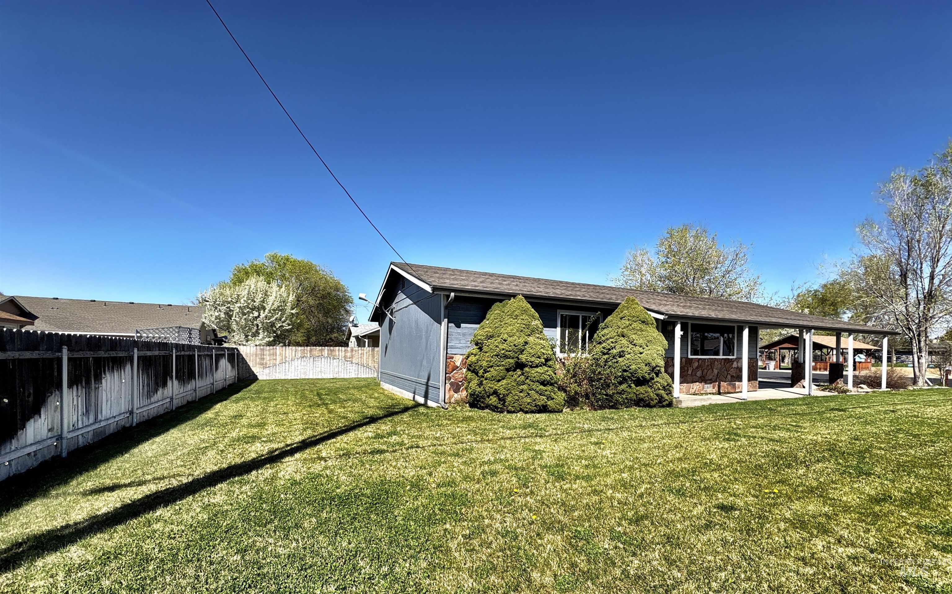 1805 Stonetree Drive Property Photo 2