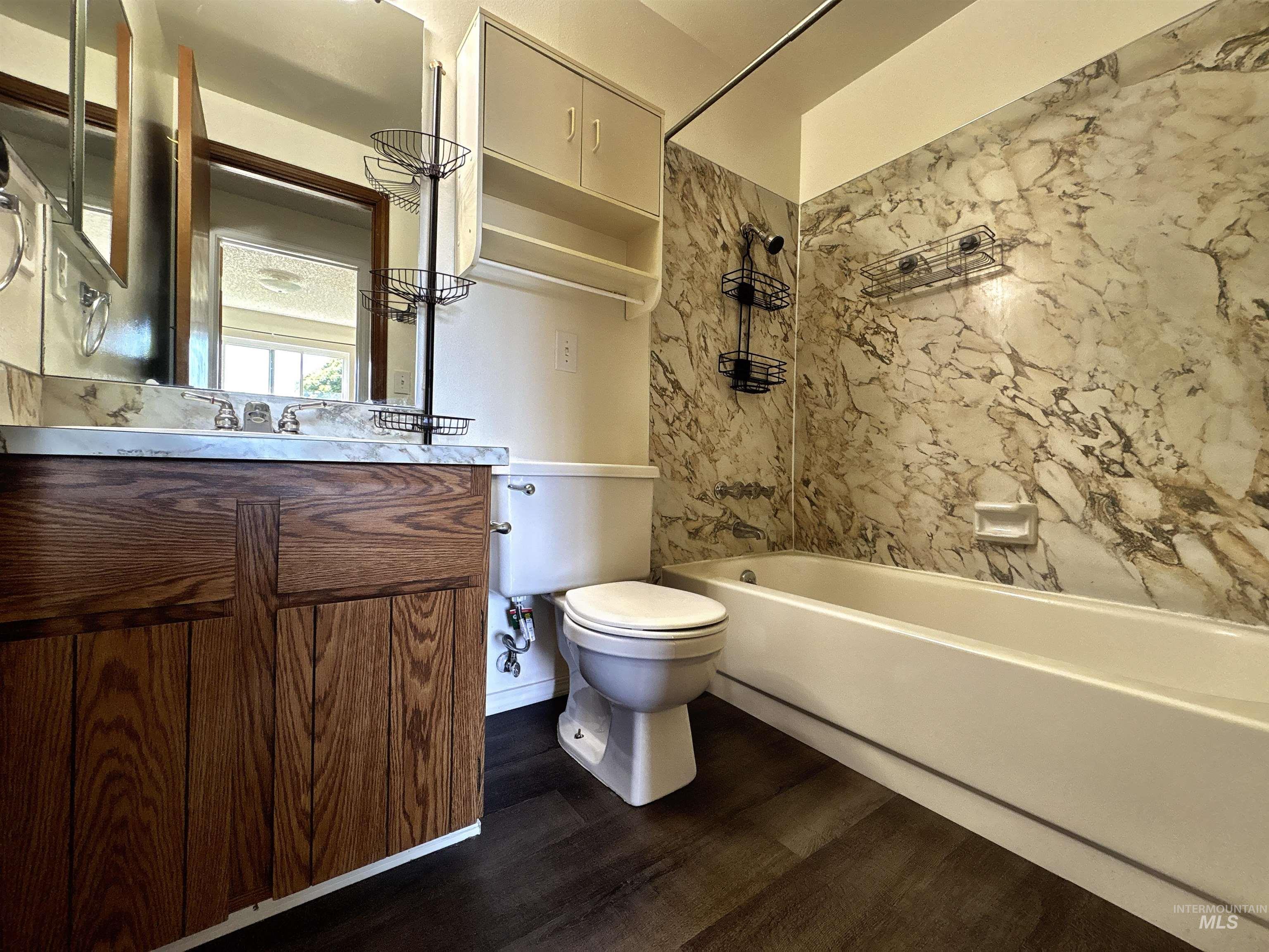 1805 Stonetree Drive Property Photo 11