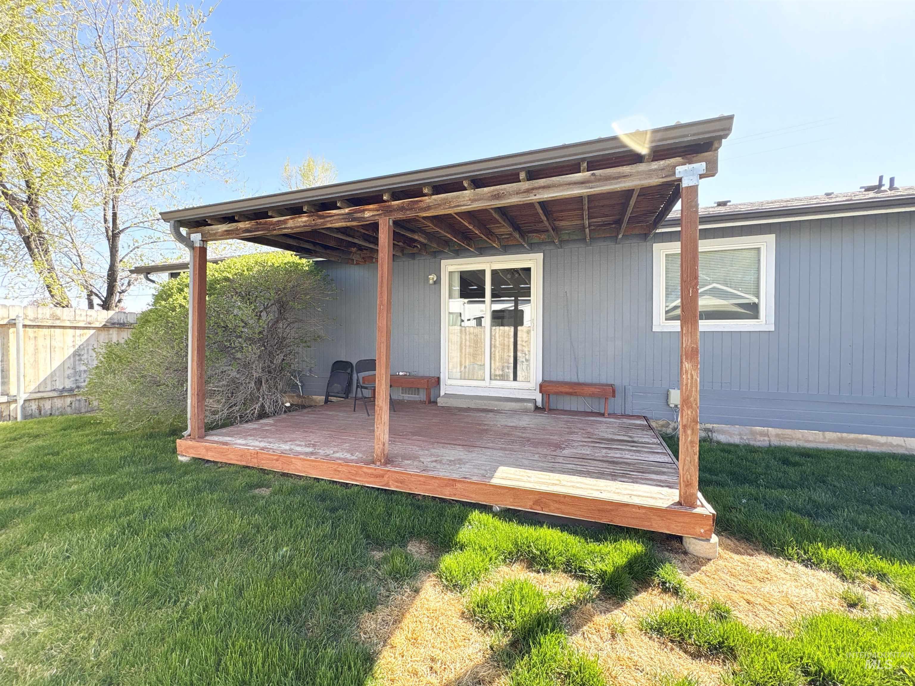 1805 Stonetree Drive Property Photo 18
