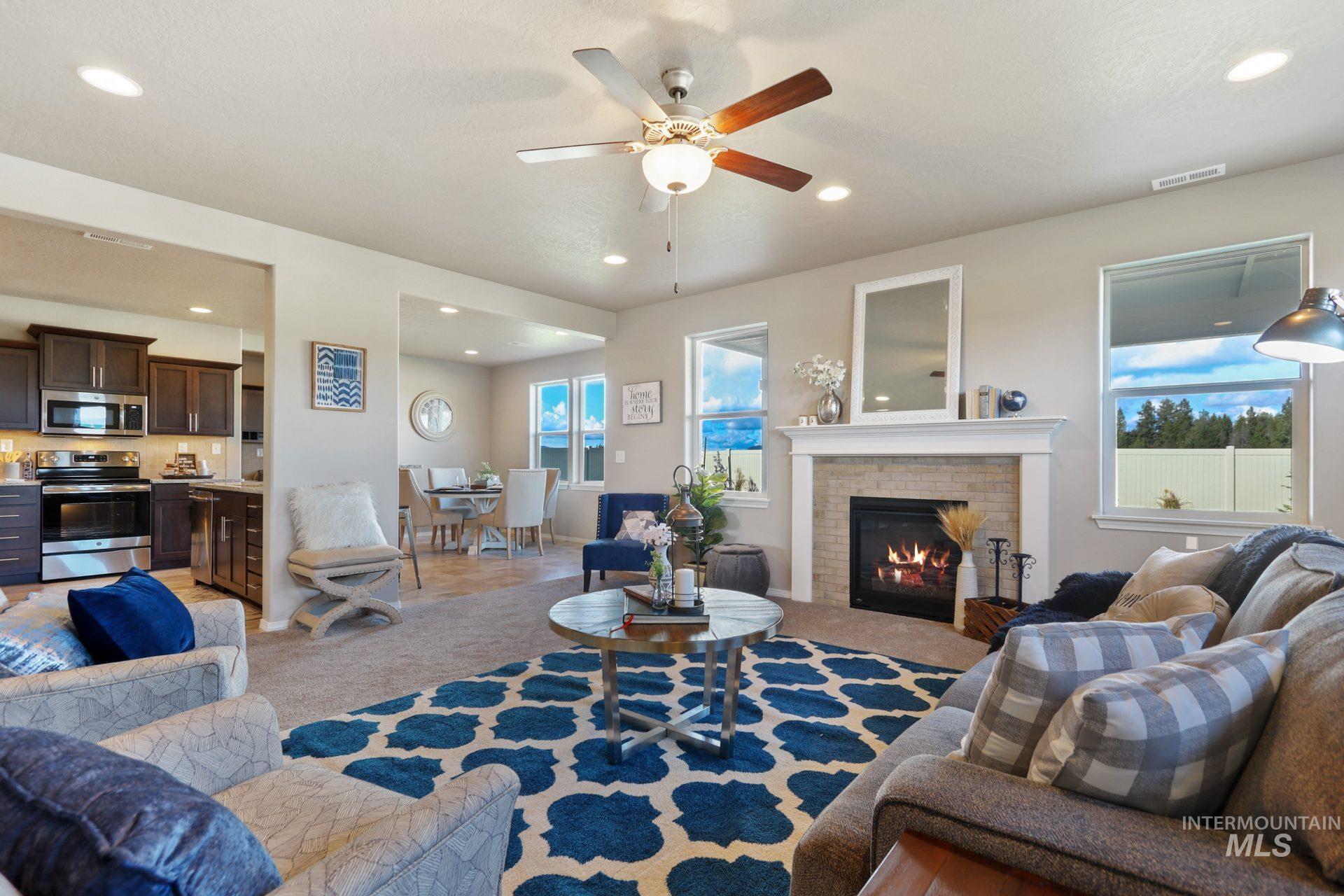 1676 Tule Dr. Property Photo 4