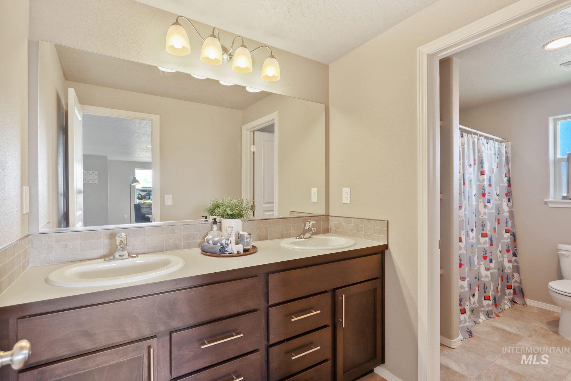 1676 Tule Dr. Property Photo 14