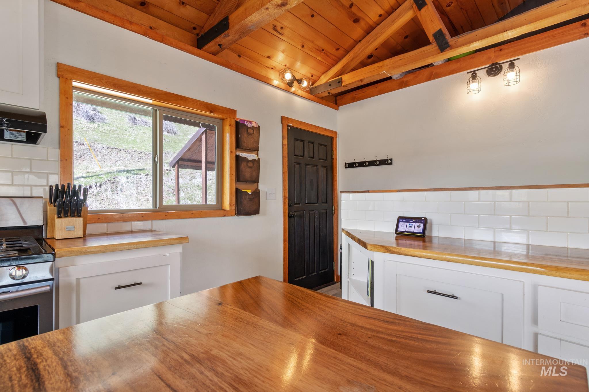 103 Blue Jay Creek Road Property Photo 14