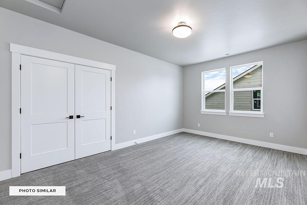 2141 E Thea Dr Property Photo 17
