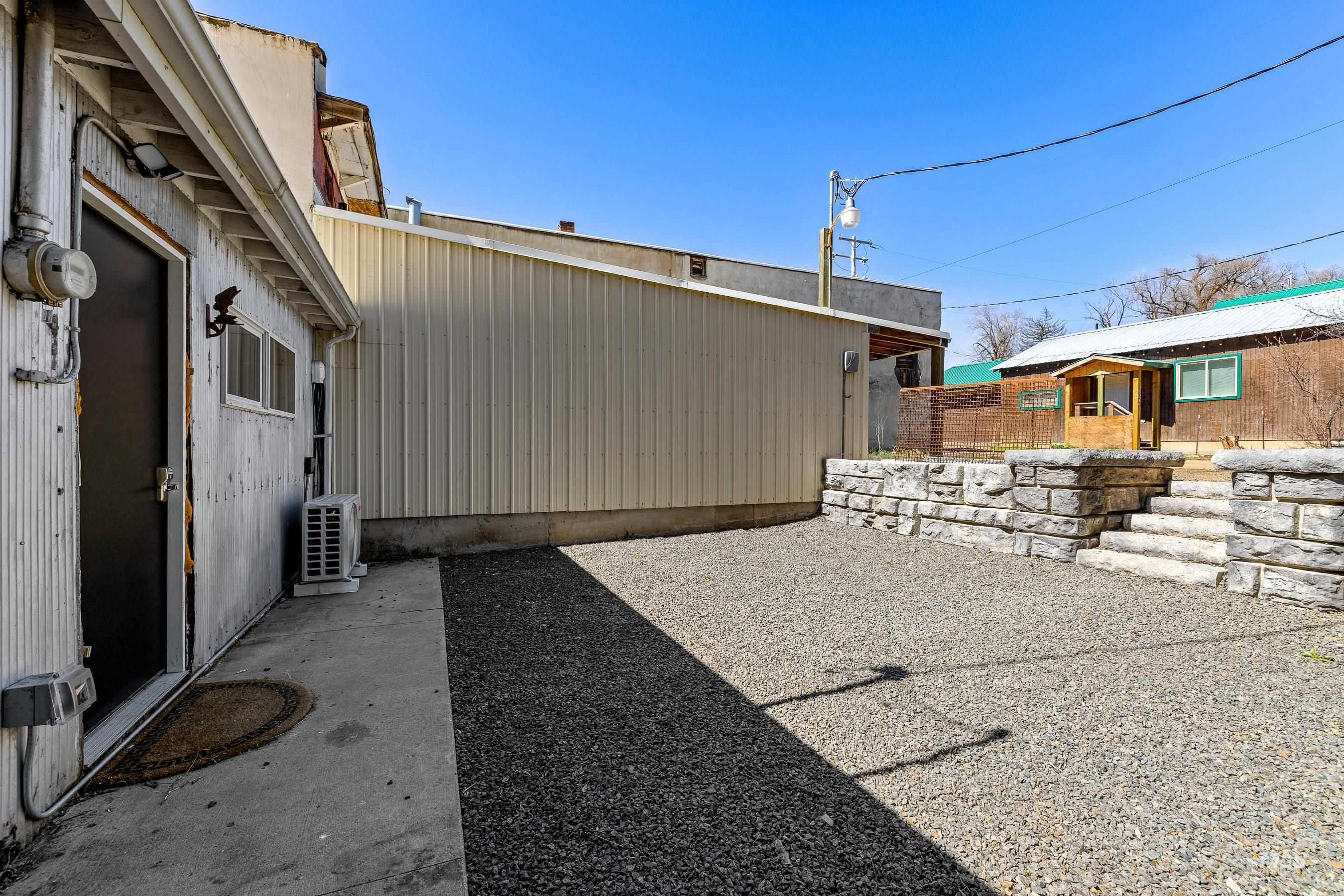 120 Illinois Avenue Property Photo 15