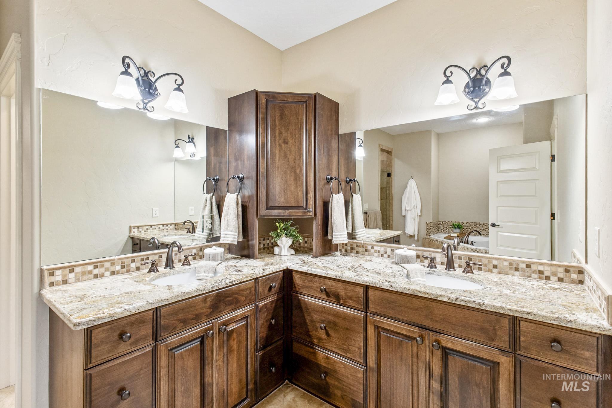 12160 W Pinewood River Lane Property Photo 26