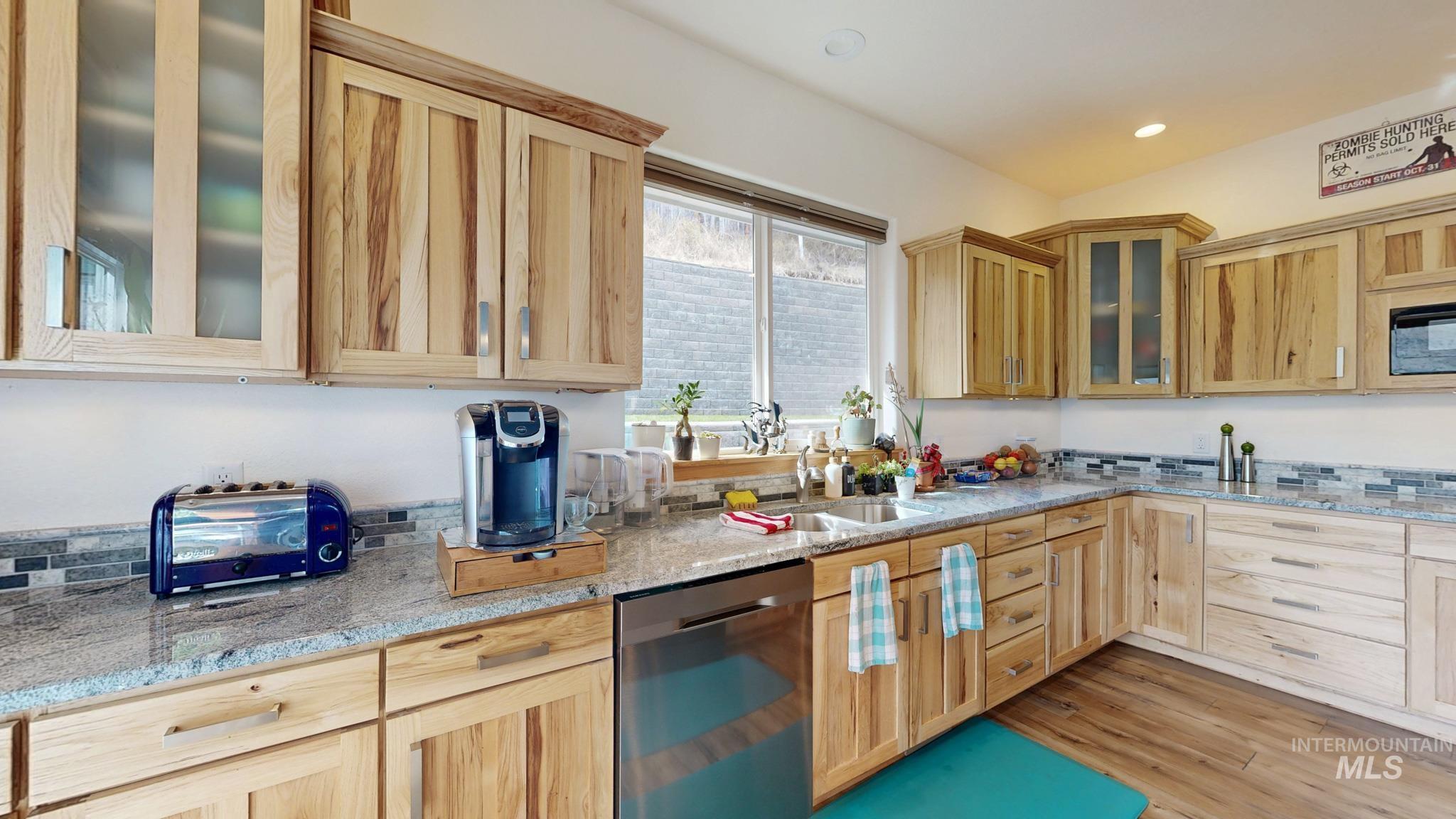 2509 Castleford Property Photo 7