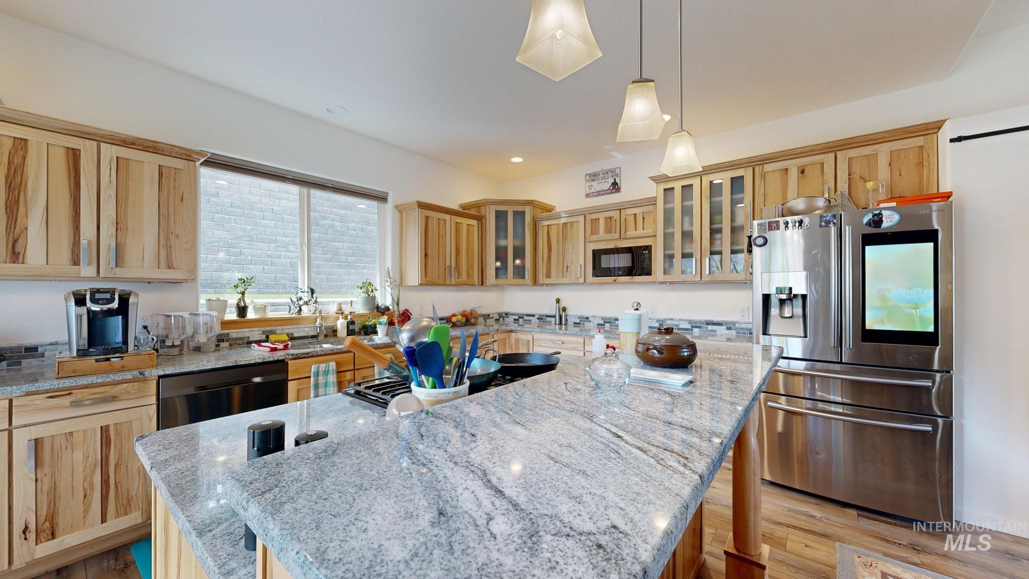 2509 Castleford Property Photo 8