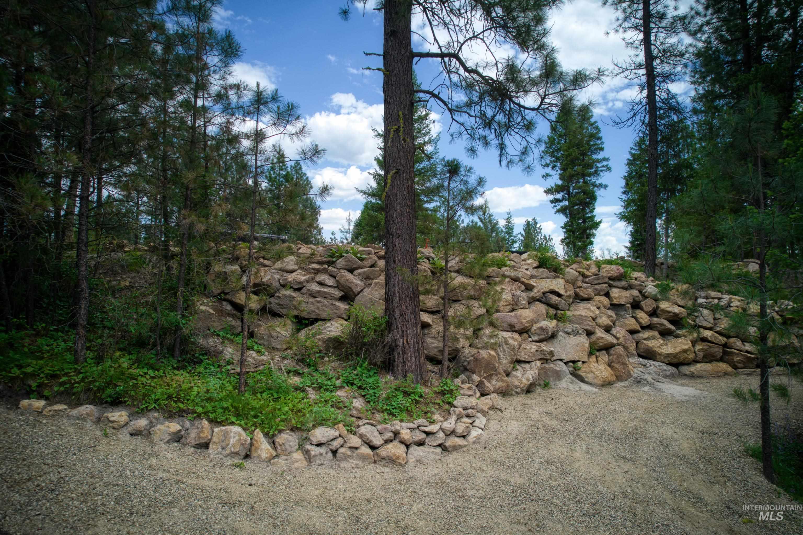 15 Chickadee Ct Property Photo 24
