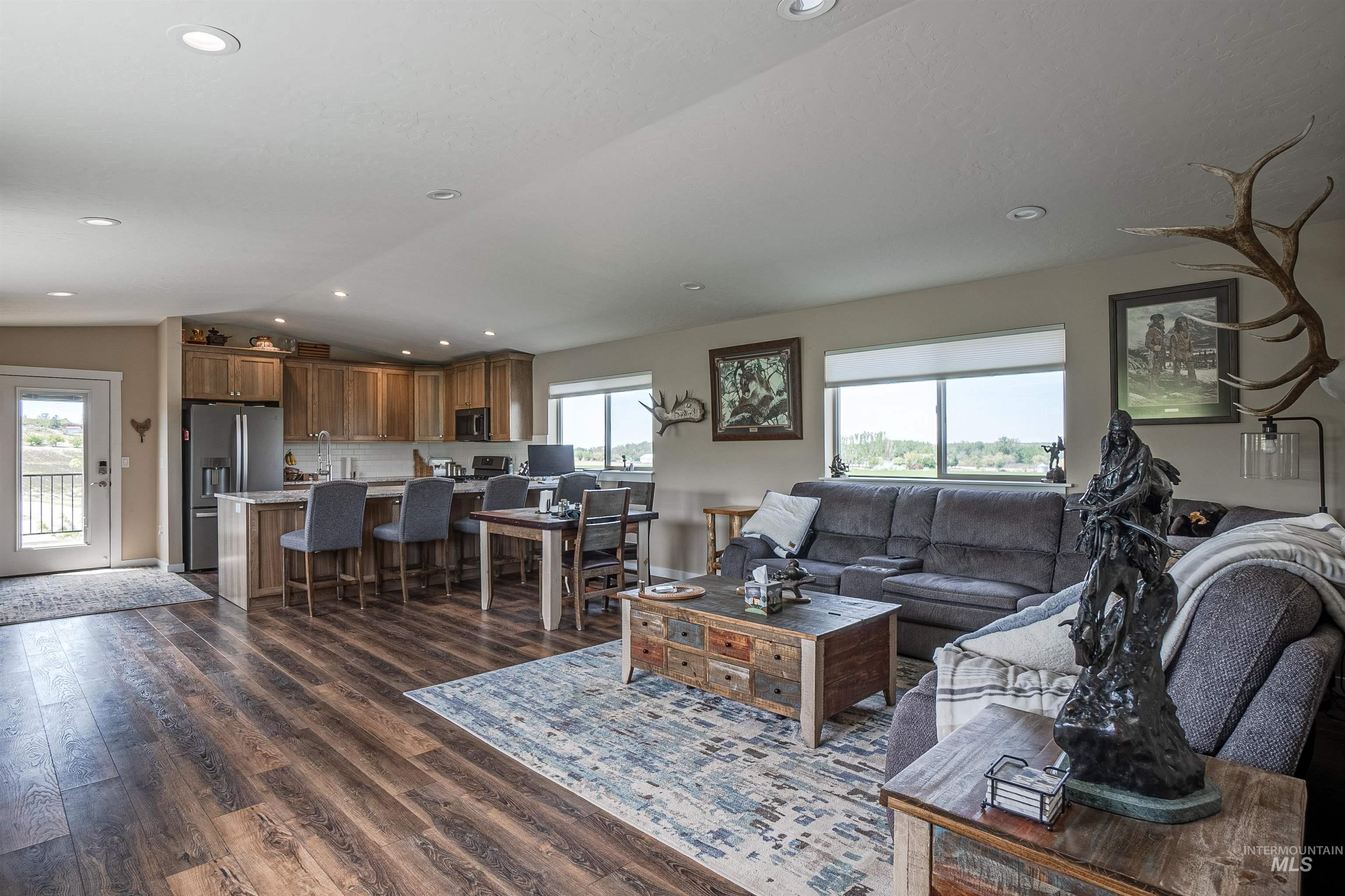 13005 Lake Shore Dr. Property Photo 20