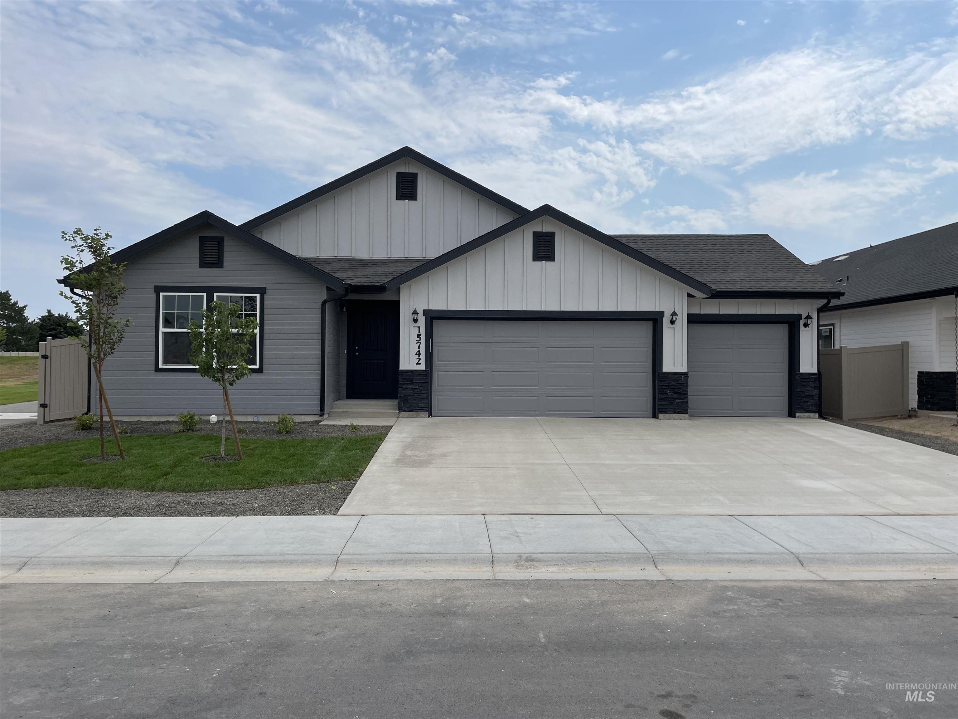 11527 W Sammi St. Property Photo 1