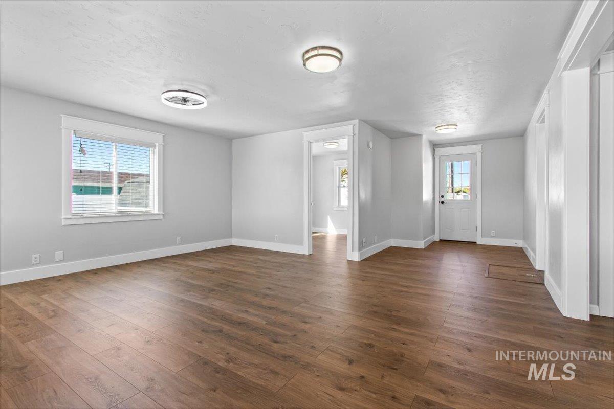 317 1st Street Property Photo 5