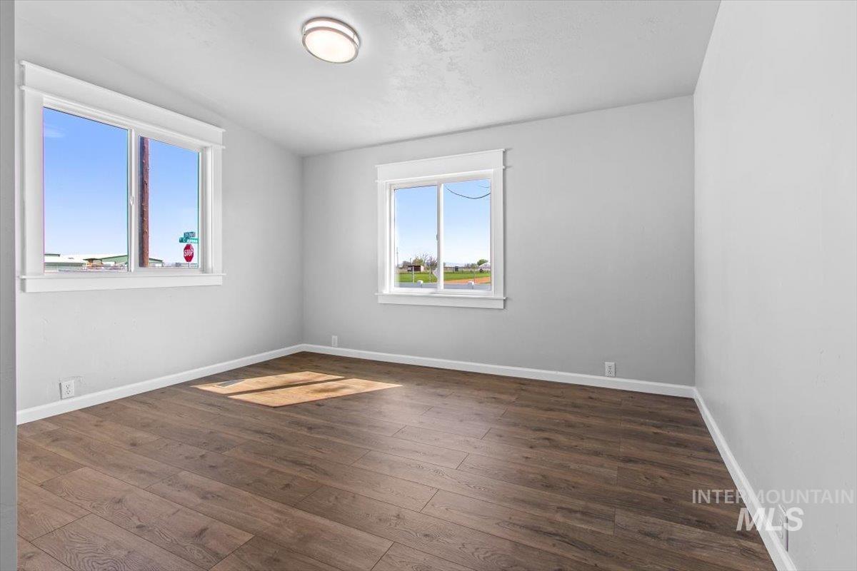 317 1st Street Property Photo 12