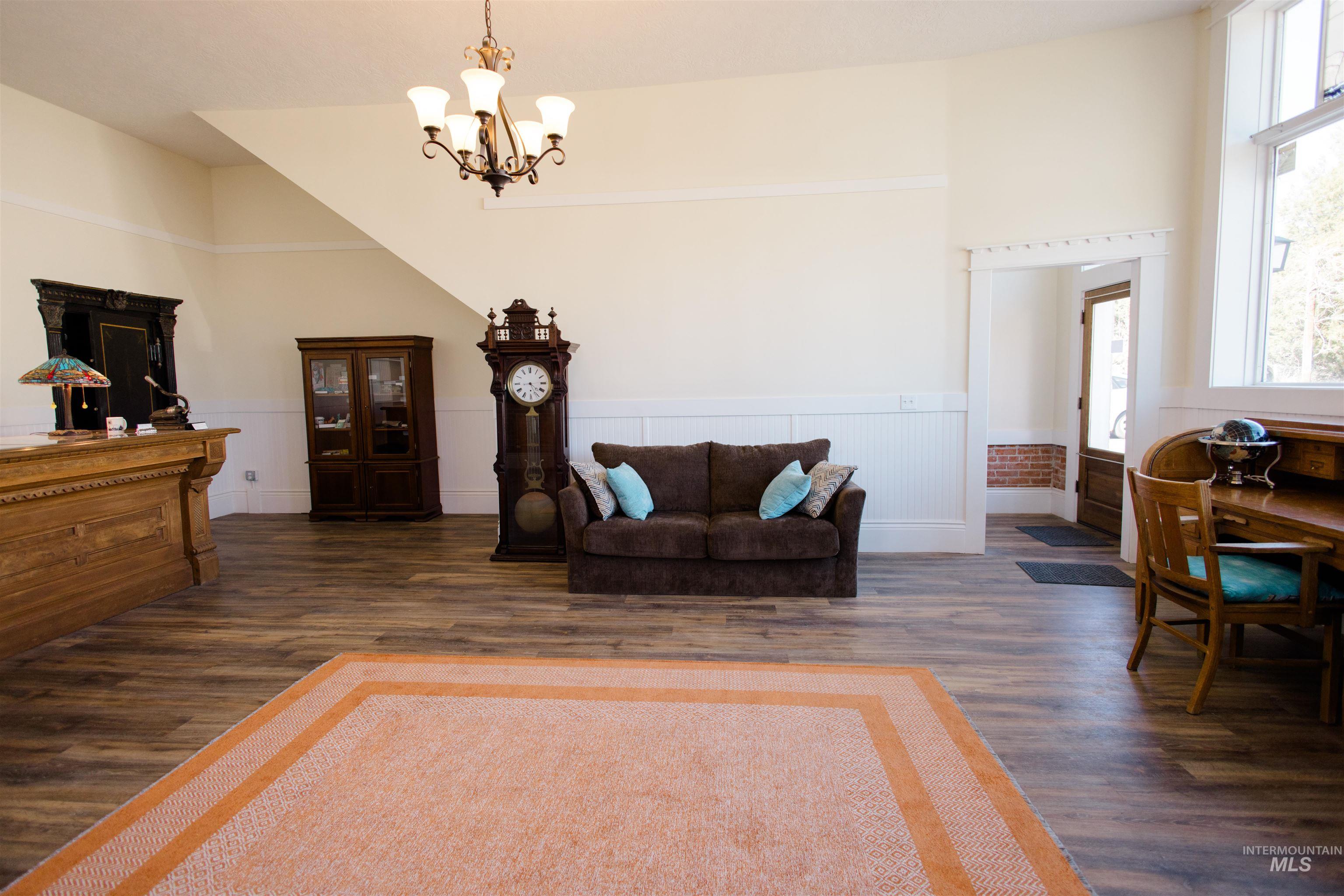 4183 N Meridian Property Photo 22