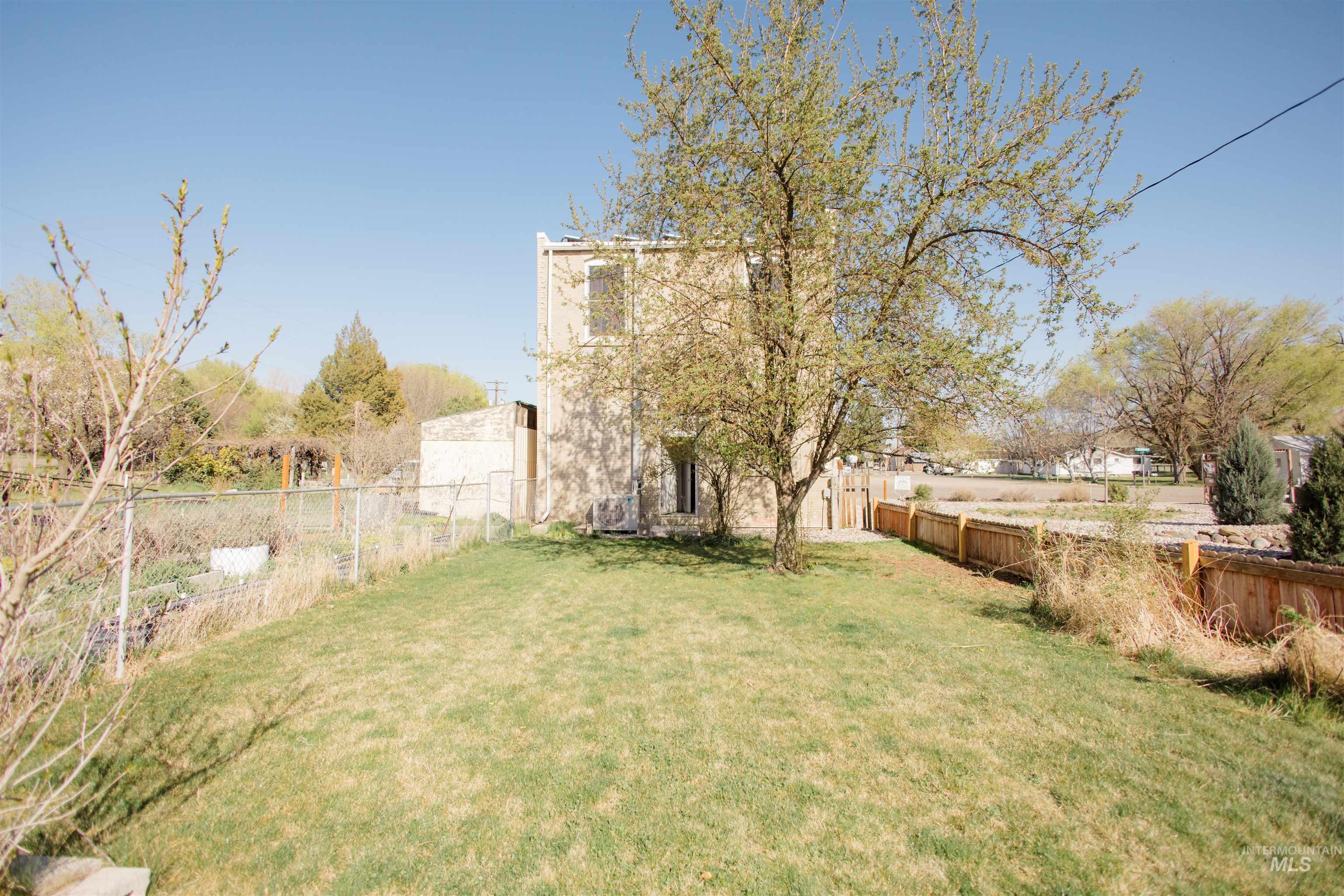 4183 N Meridian Property Photo 28