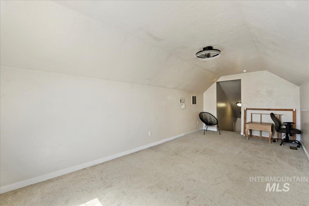730 Sw Miner St Property Photo 32