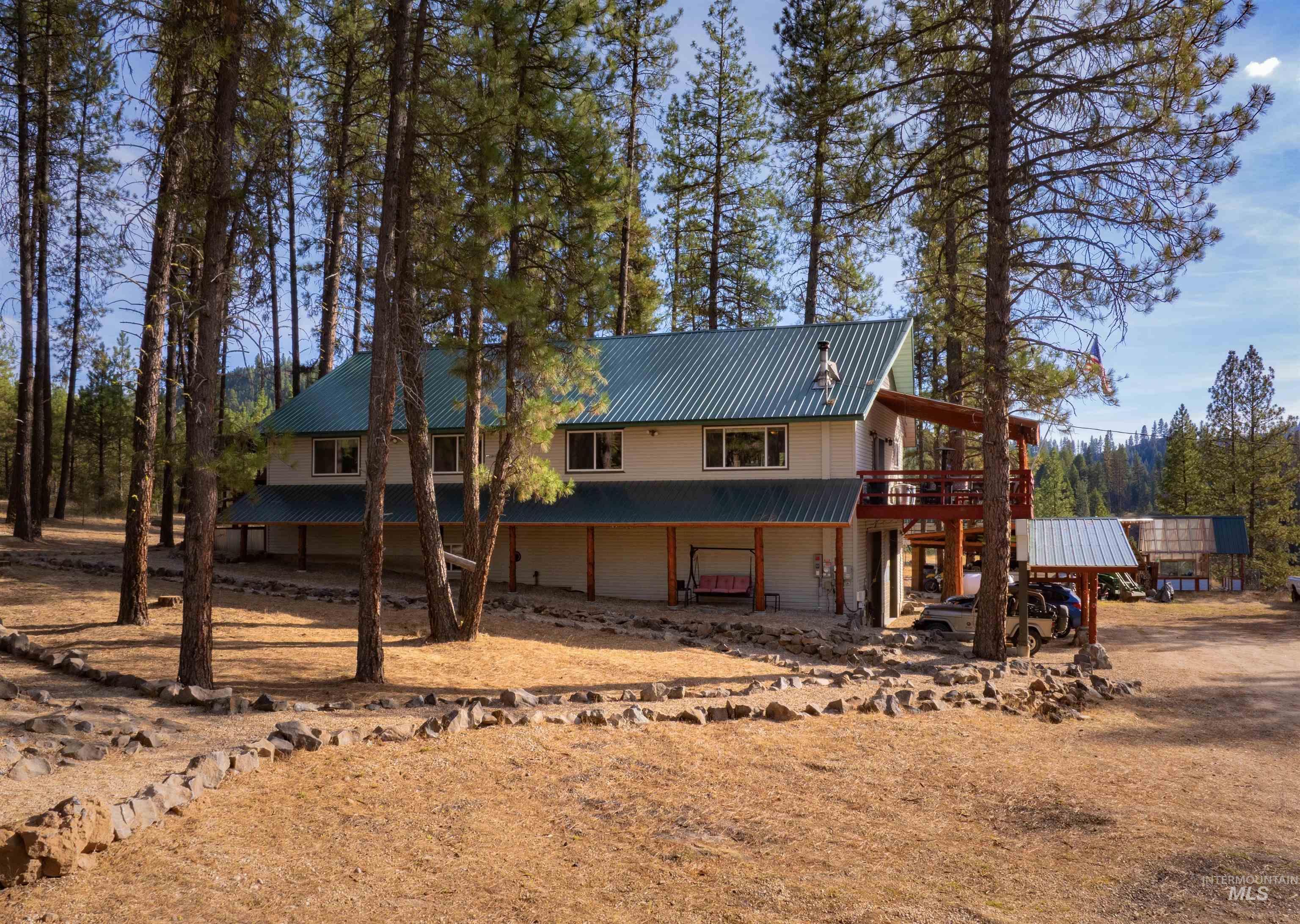 15 Cougar Lane Property Photo 3