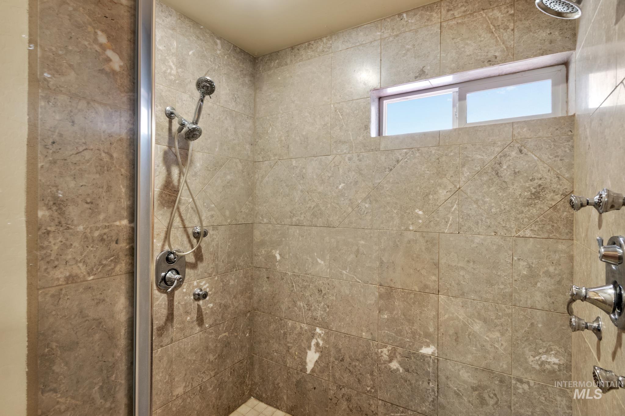 15 Cougar Lane Property Photo 14