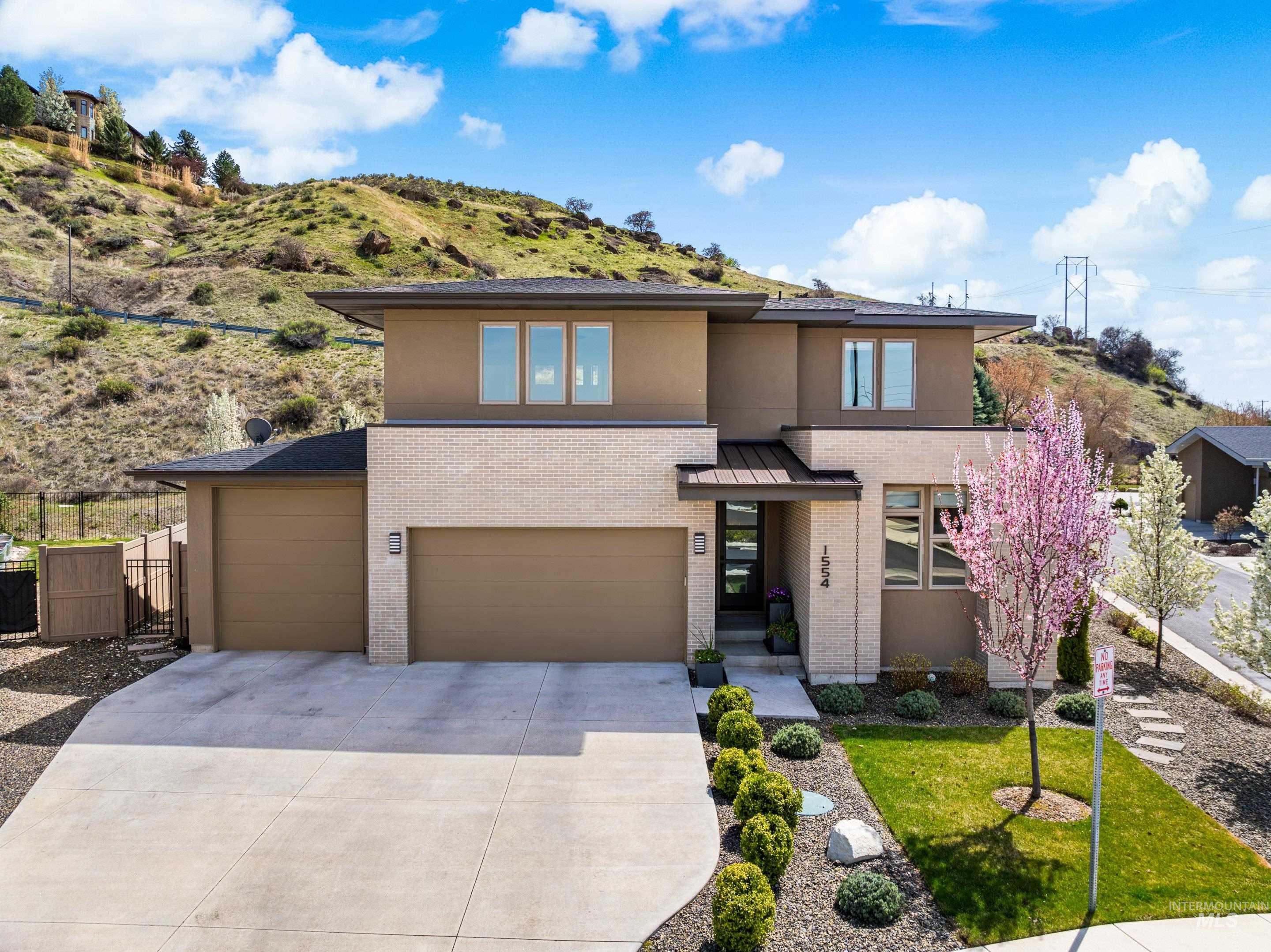 1554 S Boulder View Lane Property Photo