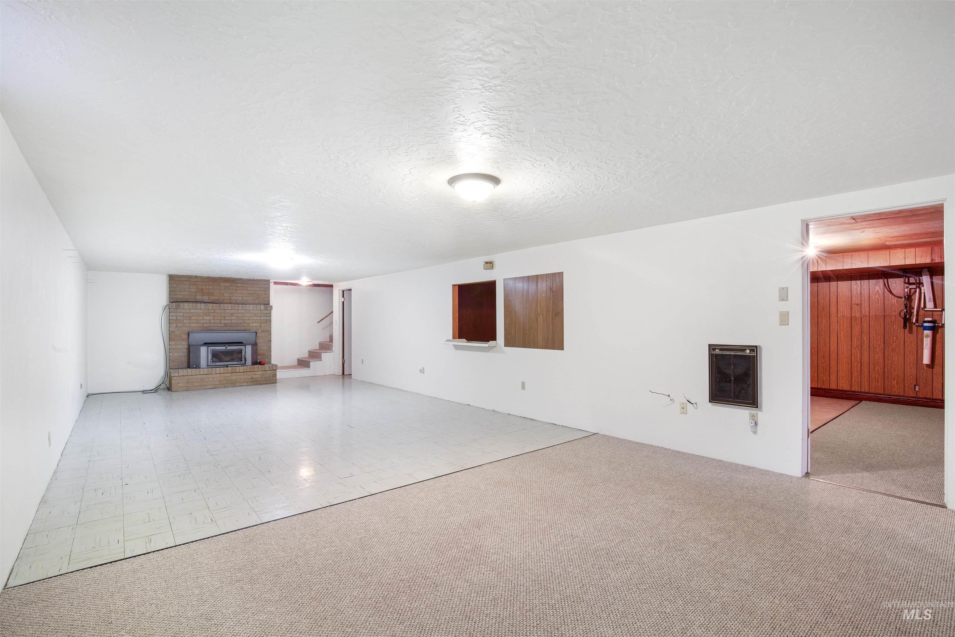 1019 Birch St Property Photo 30
