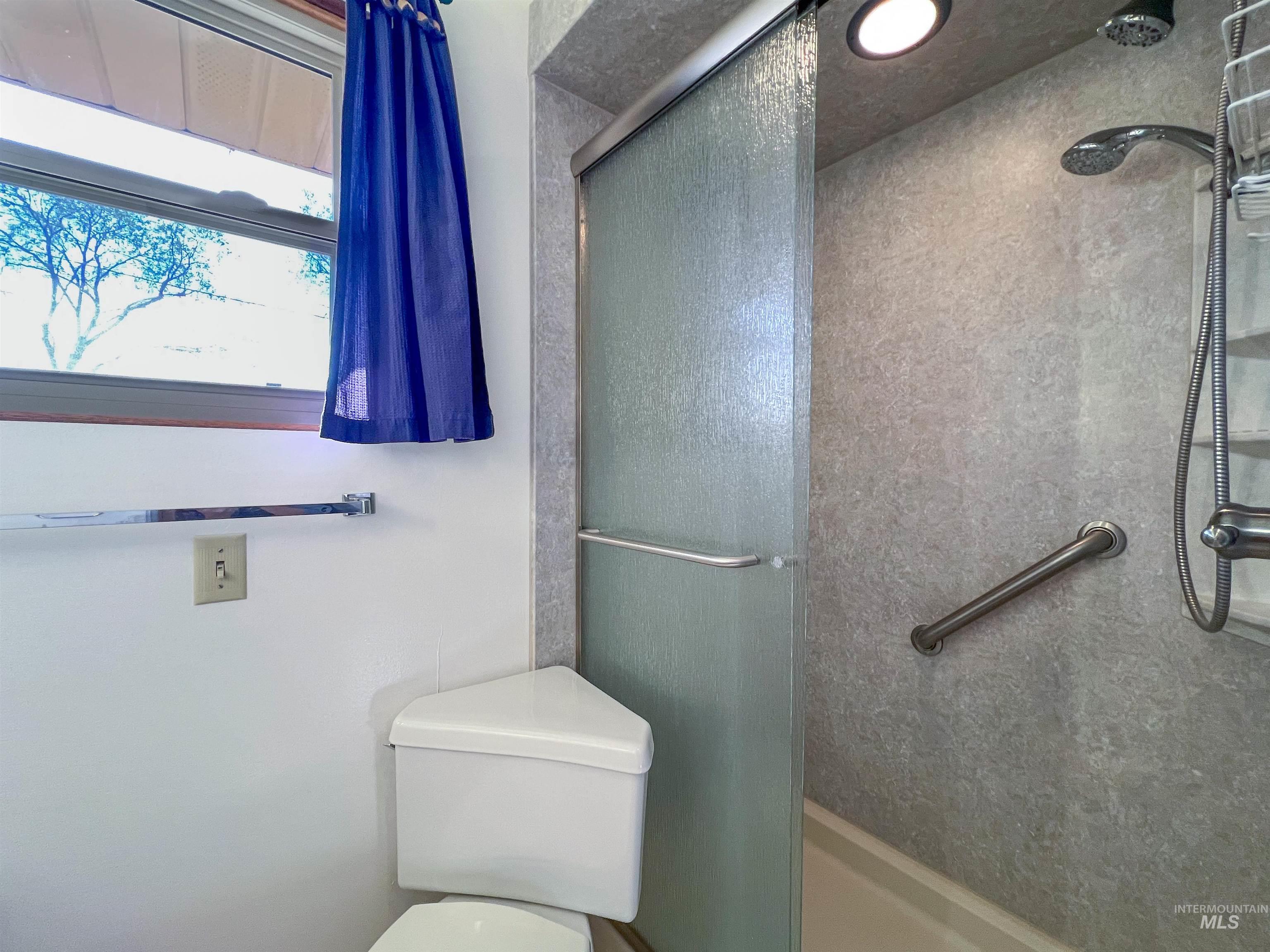 1019 Birch St Property Photo 32