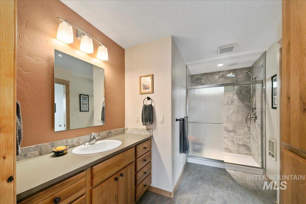 130 Evergreen Drive Property Photo 33